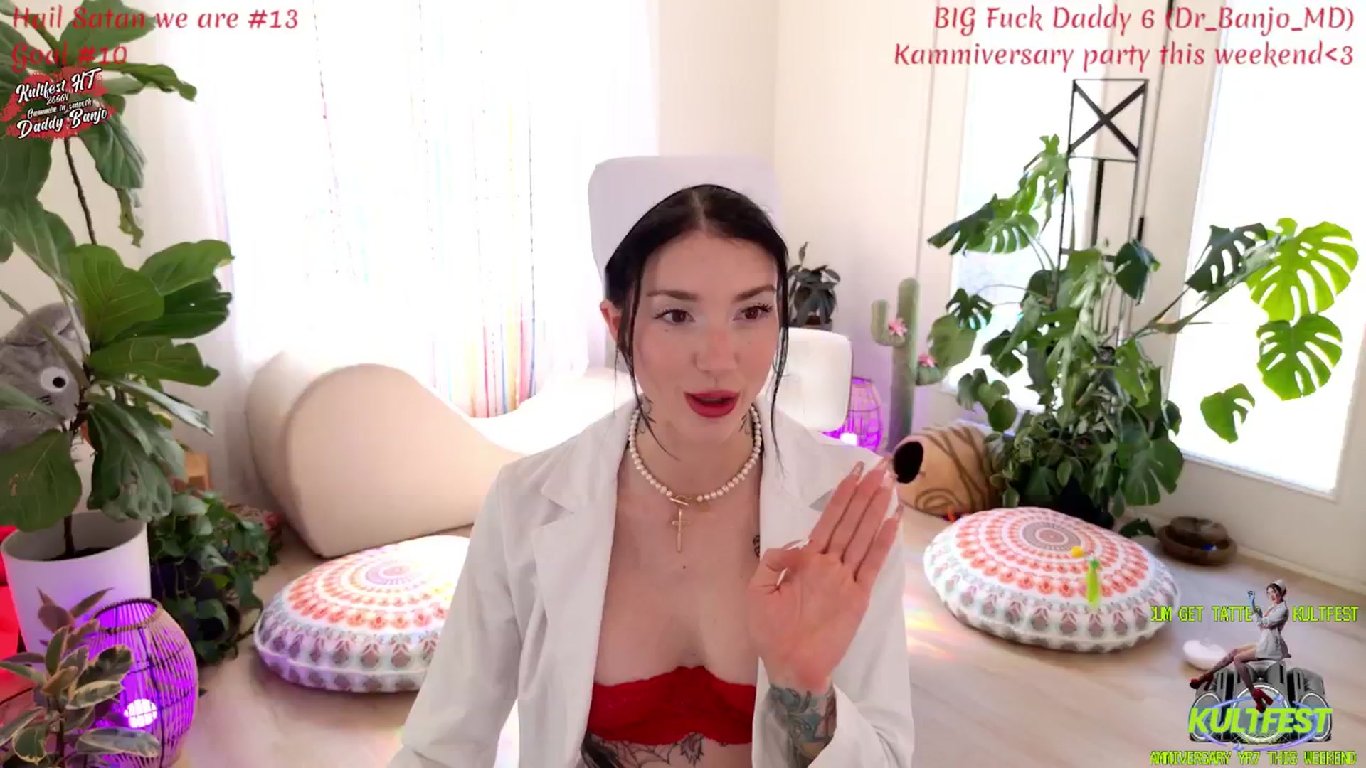 Gallery image thumbnail from KasaraWood's myfreecams stream on, 04/16/2026, 24:40 image 3 of 20