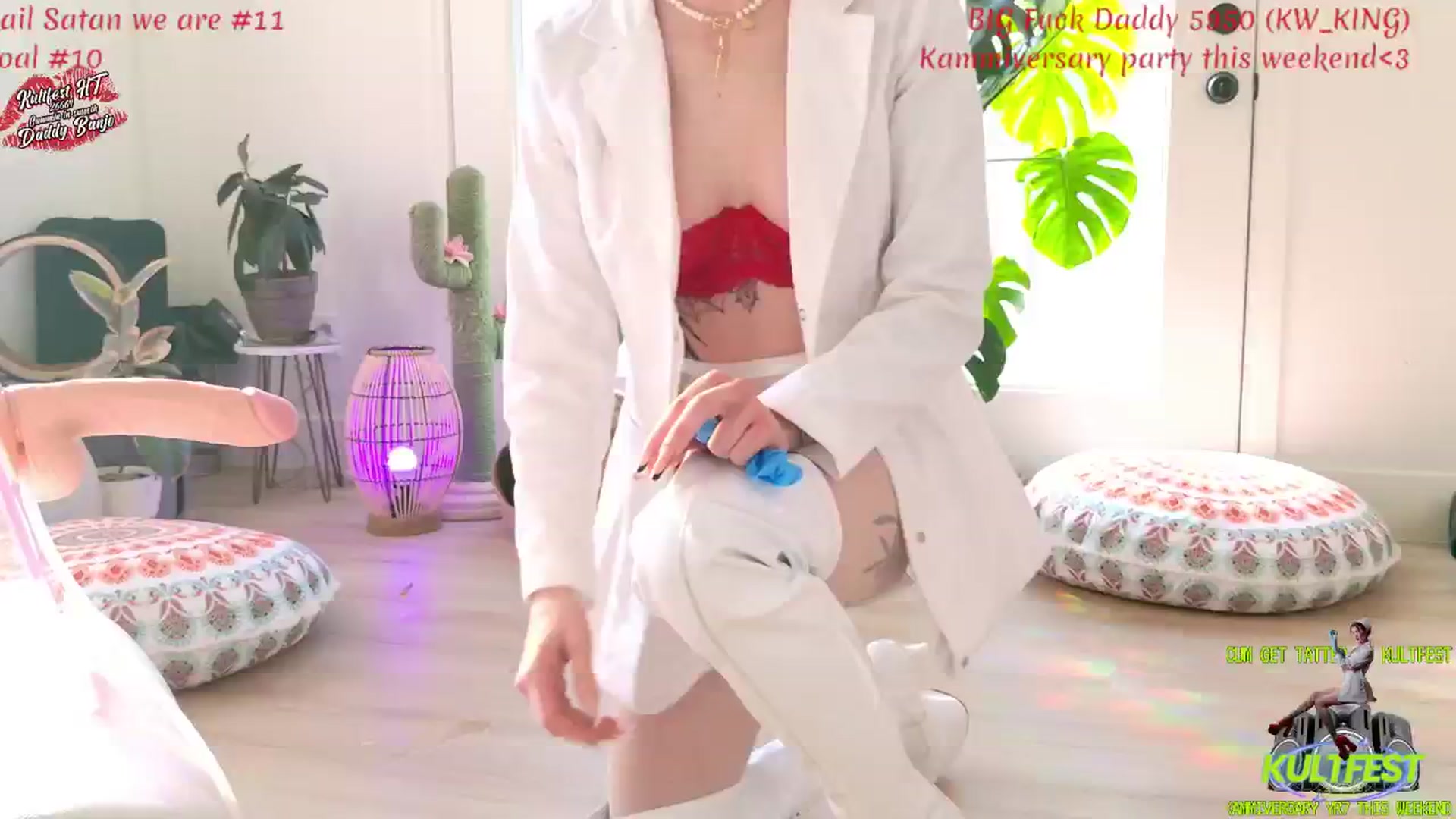 Gallery image thumbnail from KasaraWood's myfreecams stream on, 04/16/2026, 24:40 image 19 of 20