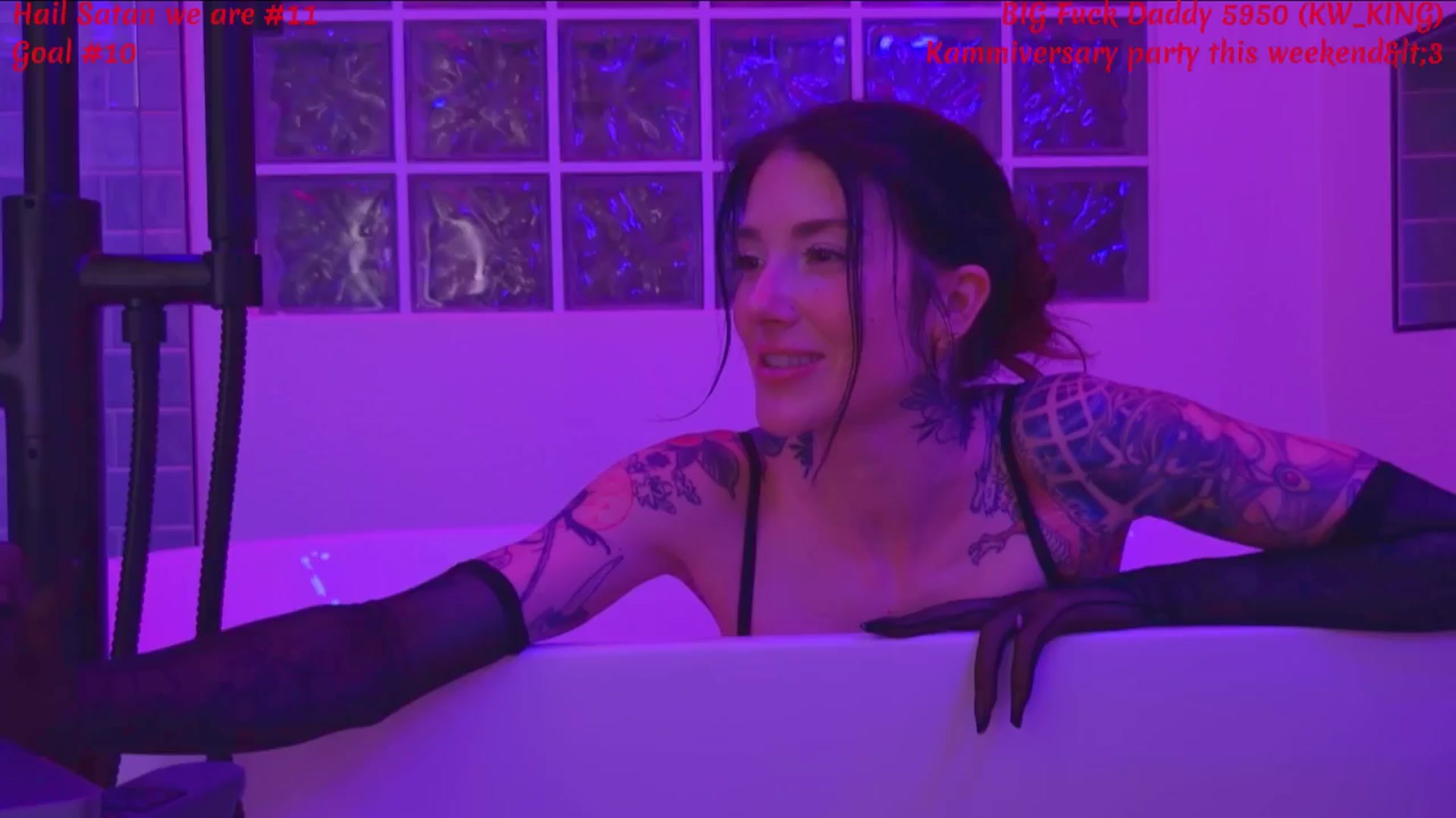 Gallery image thumbnail from KasaraWood's myfreecams stream on, 04/16/2026, 04:59 image 11 of 20