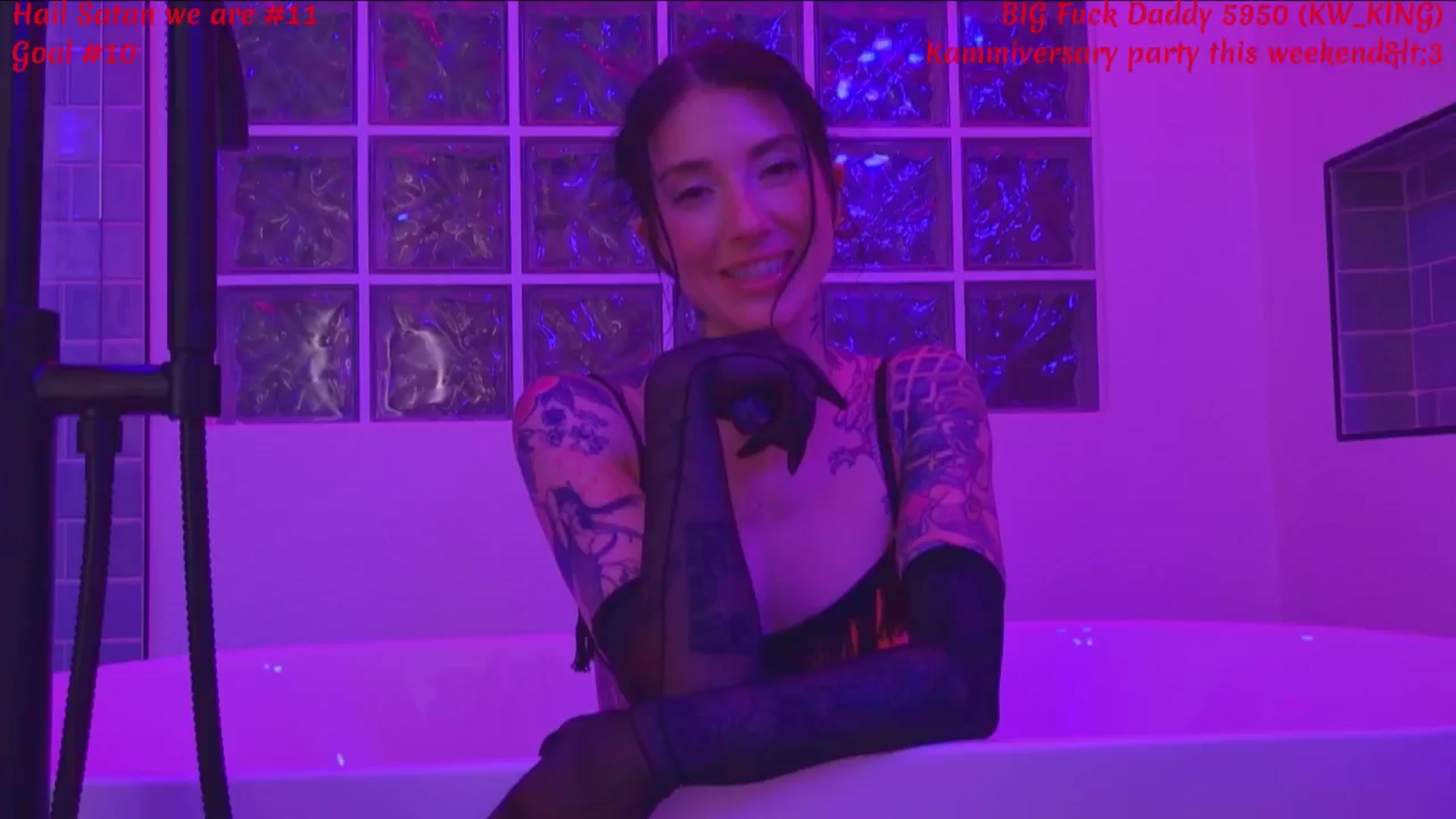 Gallery image thumbnail from KasaraWood's myfreecams stream on, 04/16/2026, 04:59 image 9 of 20