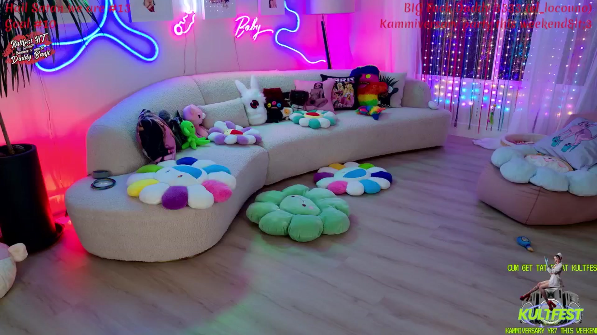Gallery image thumbnail from KasaraWood's myfreecams stream on, 04/18/2026, 04:53 image 8 of 20