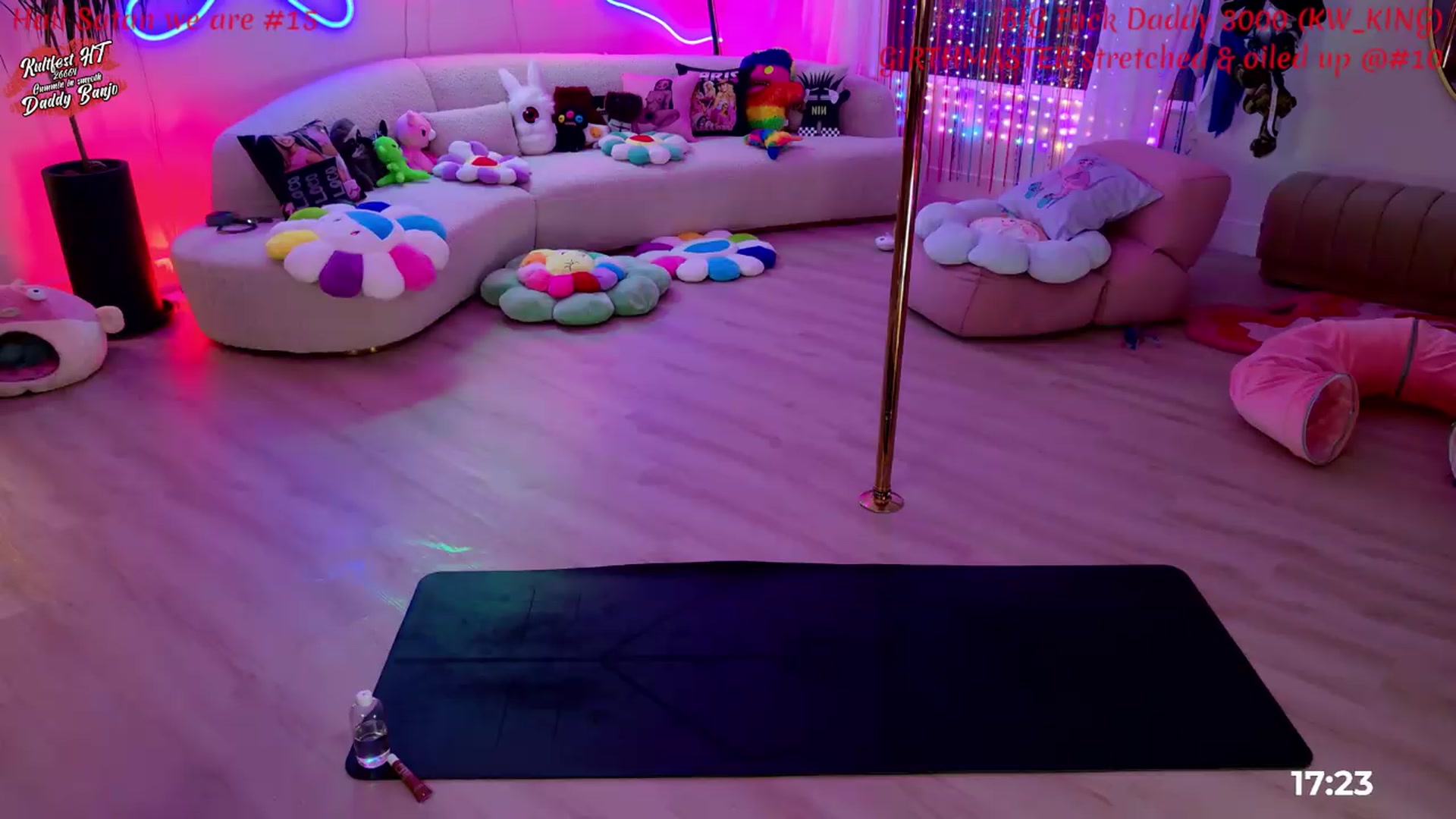 Gallery image thumbnail from KasaraWood's myfreecams stream on, 04/23/2026, 05:27 image 15 of 20