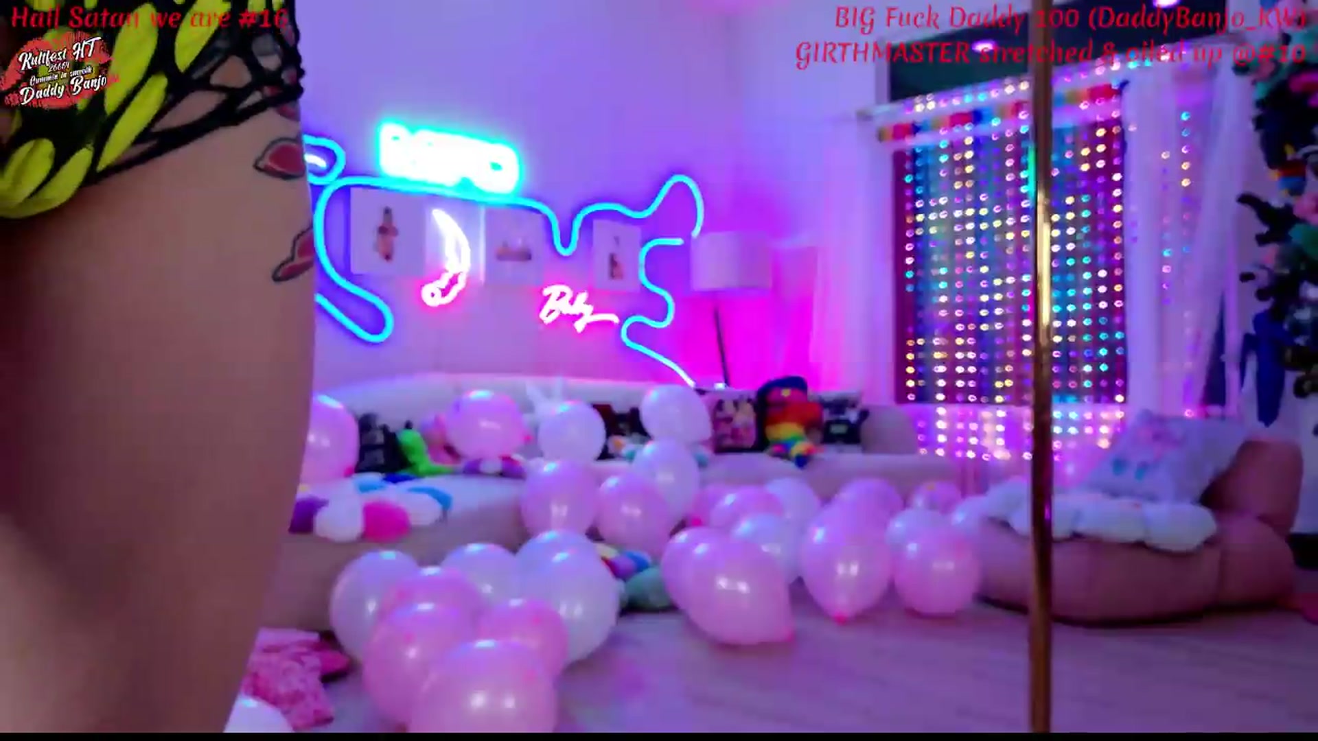 Gallery image thumbnail from KasaraWood's myfreecams stream on, 04/25/2026, 03:50 image 7 of 20