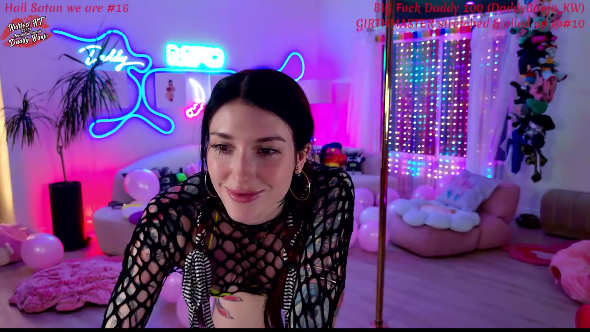 Gallery image thumbnail from KasaraWood's myfreecams stream on, 04/25/2026, 03:50 image 8 of 20