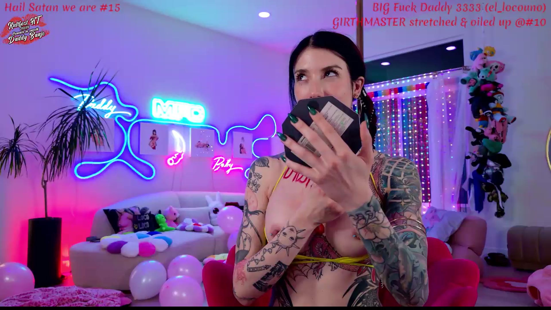Gallery image thumbnail from KasaraWood's myfreecams stream on, 04/25/2026, 06:33 image 12 of 20