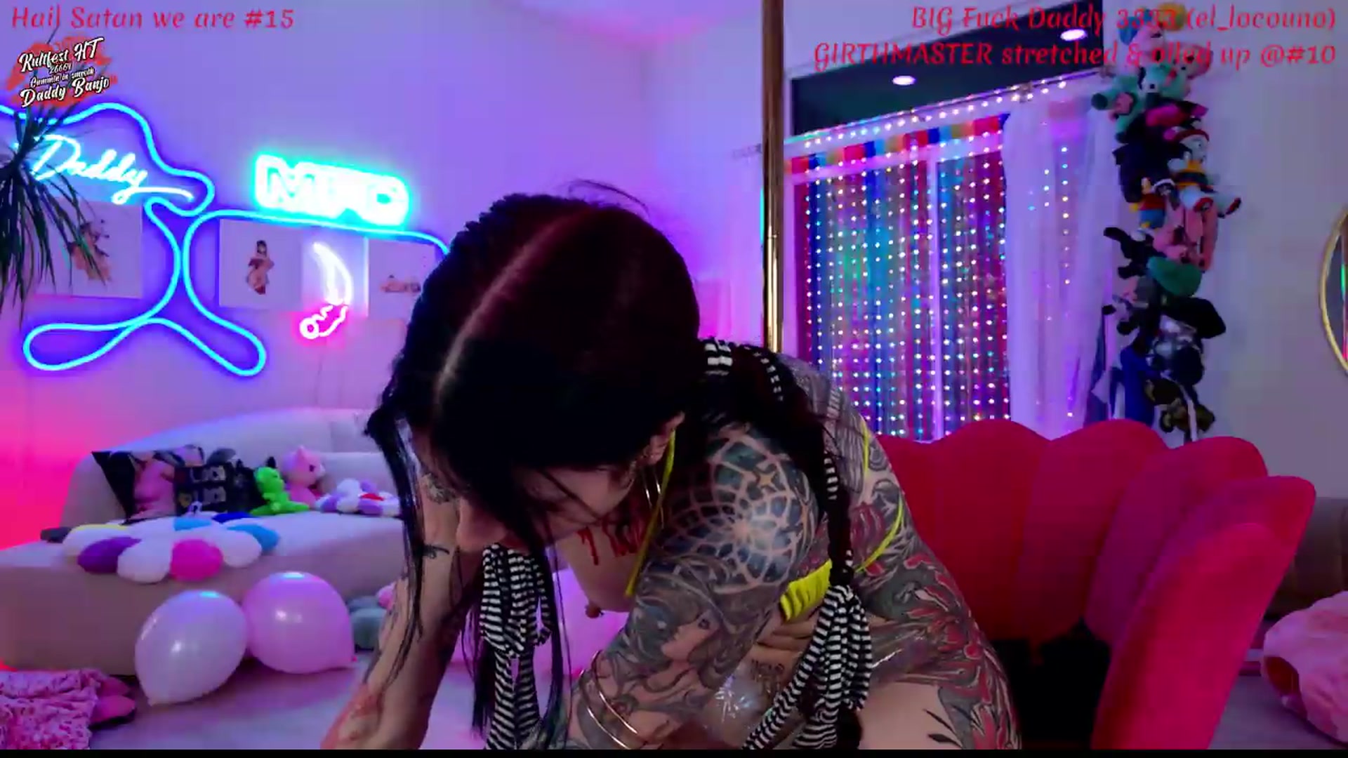 Gallery image thumbnail from KasaraWood's myfreecams stream on, 04/25/2026, 06:33 image 19 of 20