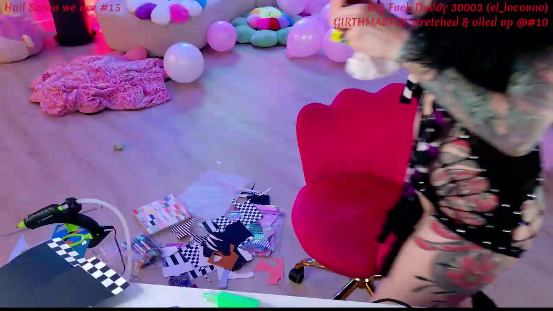 Gallery image thumbnail from KasaraWood's myfreecams stream on, 04/26/2026, 06:42 image 15 of 20