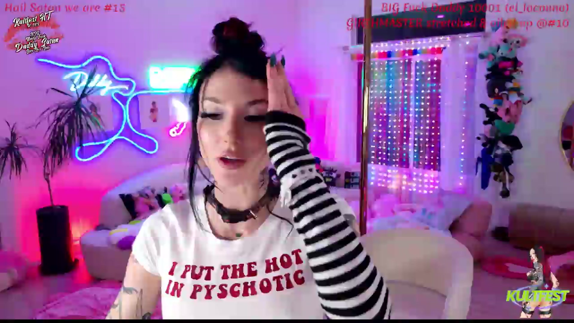 Gallery image thumbnail from KasaraWood's myfreecams stream on, 04/27/2026, 06:22 image 1 of 20