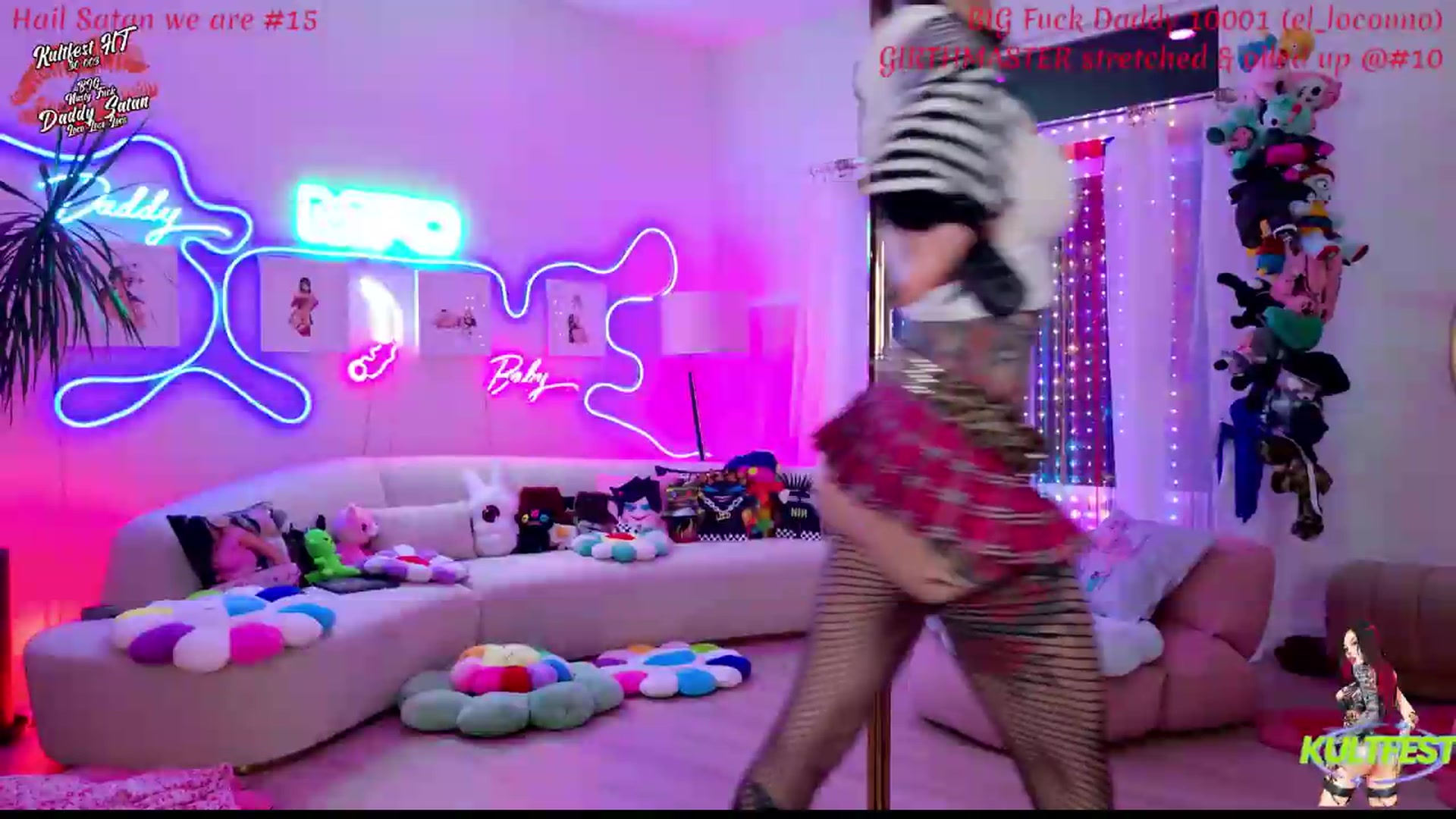 Gallery image thumbnail from KasaraWood's myfreecams stream on, 04/27/2026, 06:22 image 13 of 20