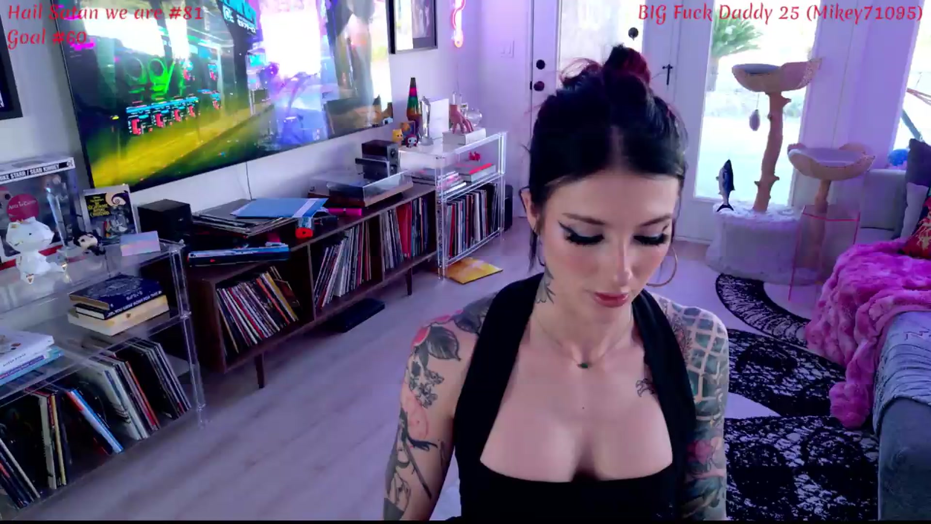 Gallery image thumbnail from KasaraWood's myfreecams stream on, 05/09/2026, 04:28 image 3 of 20