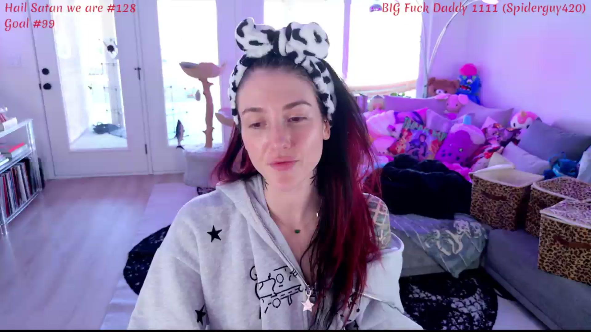 Gallery image thumbnail from KasaraWood's myfreecams stream on, 05/19/2026, 01:42 image 7 of 20