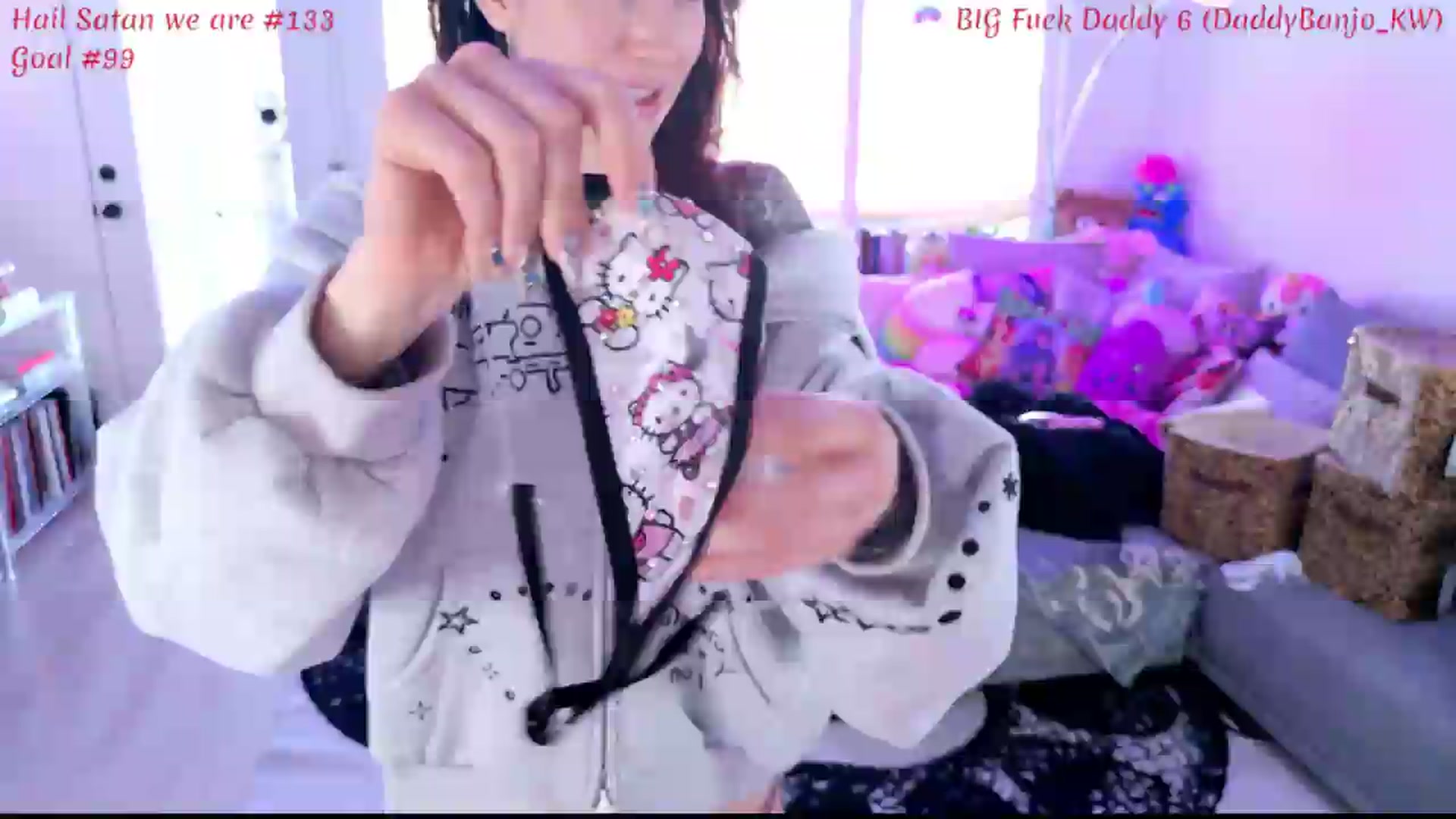 Gallery image thumbnail from KasaraWood's myfreecams stream on, 05/19/2026, 01:42 image 3 of 20