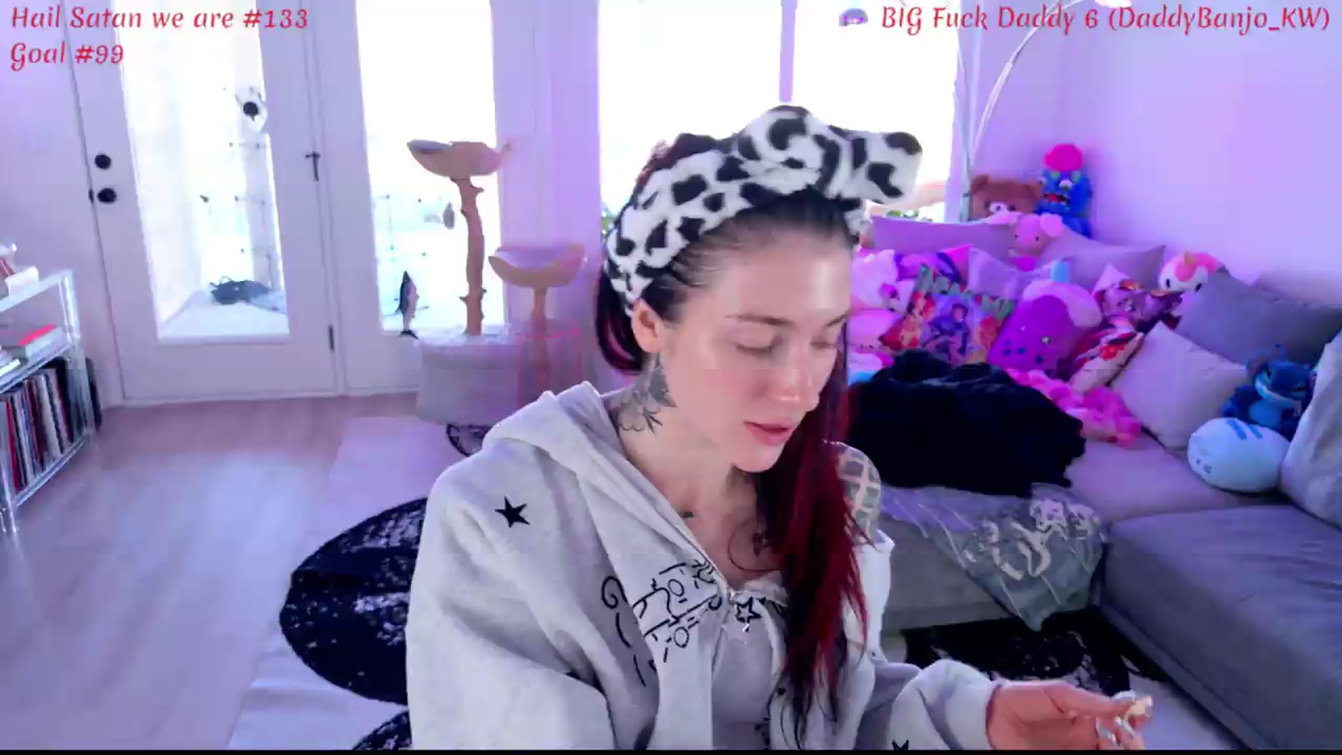 Gallery image thumbnail from KasaraWood's myfreecams stream on, 05/19/2026, 01:42 image 1 of 20