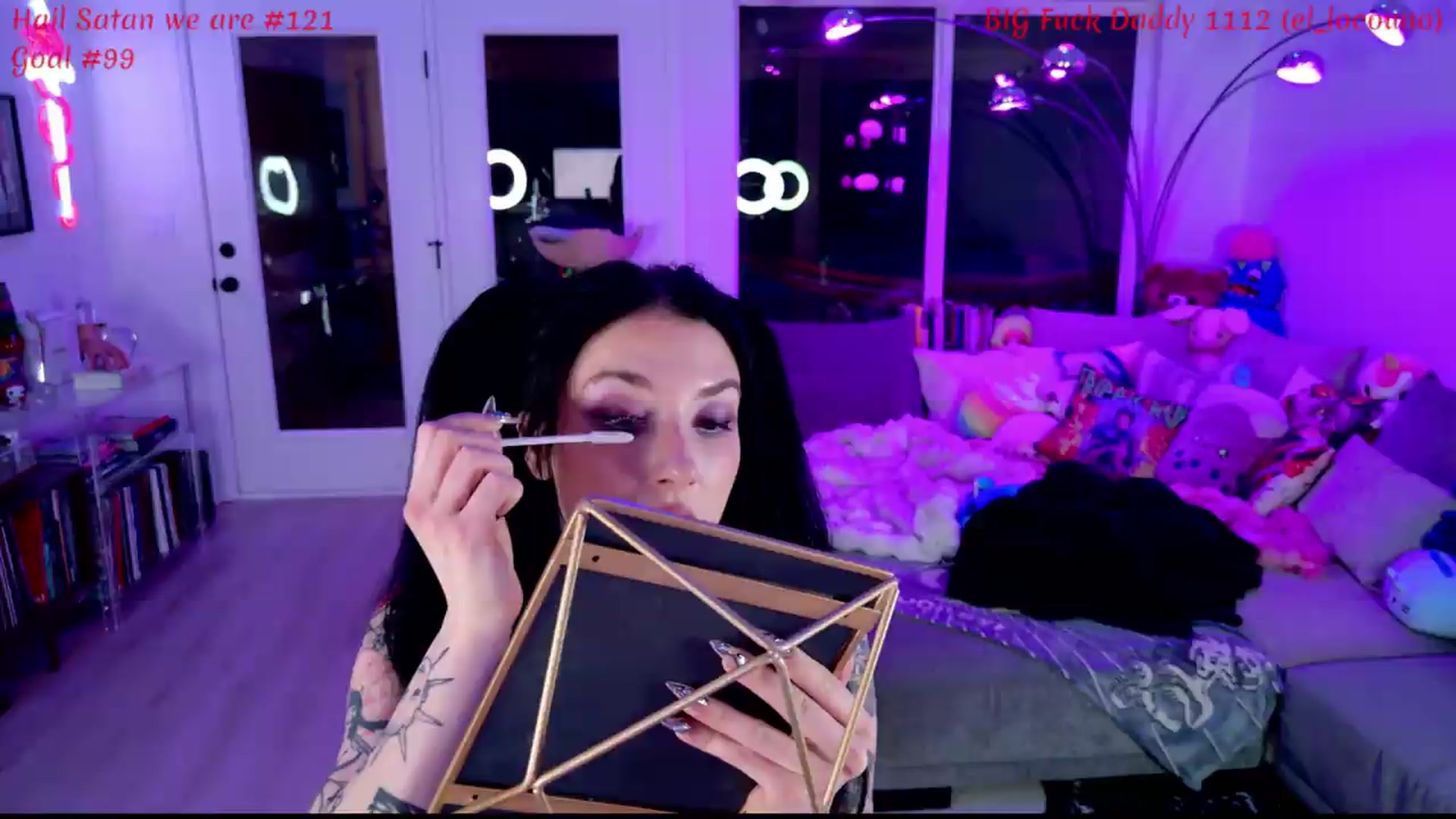 Gallery image thumbnail from KasaraWood's myfreecams stream on, 05/19/2026, 03:21 image 17 of 20