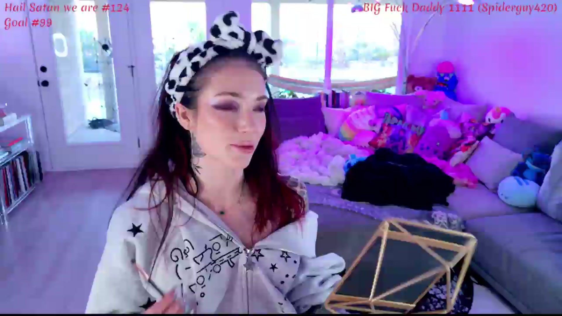Gallery image thumbnail from KasaraWood's myfreecams stream on, 05/19/2026, 03:21 image 2 of 20