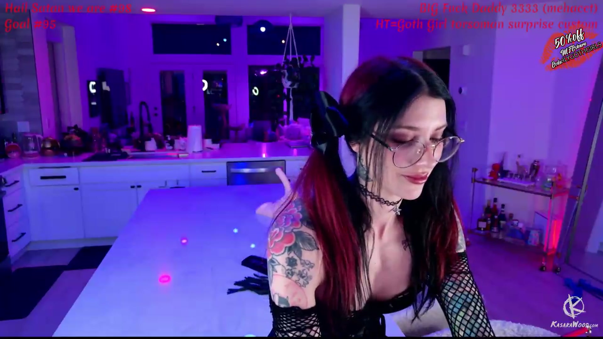Gallery image thumbnail from KasaraWood's myfreecams stream on, 05/23/2026, 06:44 image 11 of 20