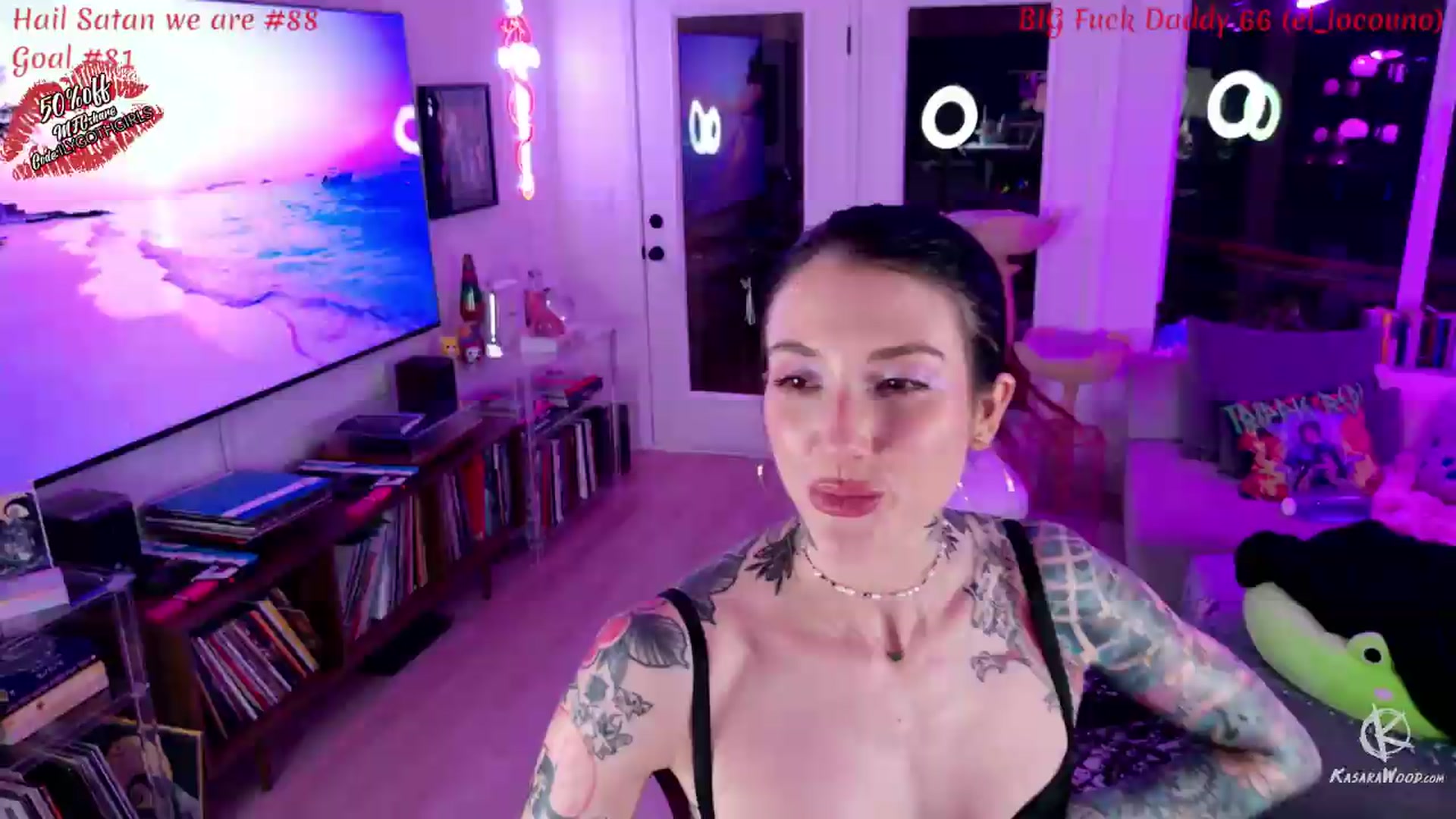 Gallery image thumbnail from KasaraWood's myfreecams stream on, 05/26/2026, 05:04 image 1 of 20