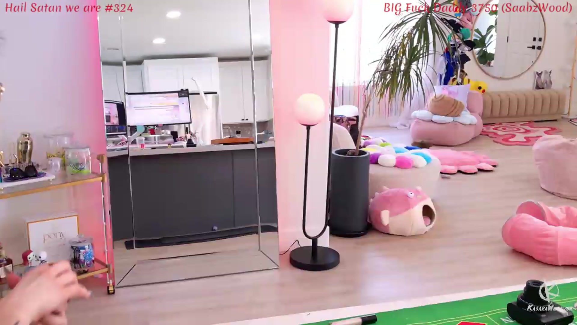 Gallery image thumbnail from KasaraWood's myfreecams stream on, 06/03/2026, 22:00 image 13 of 20