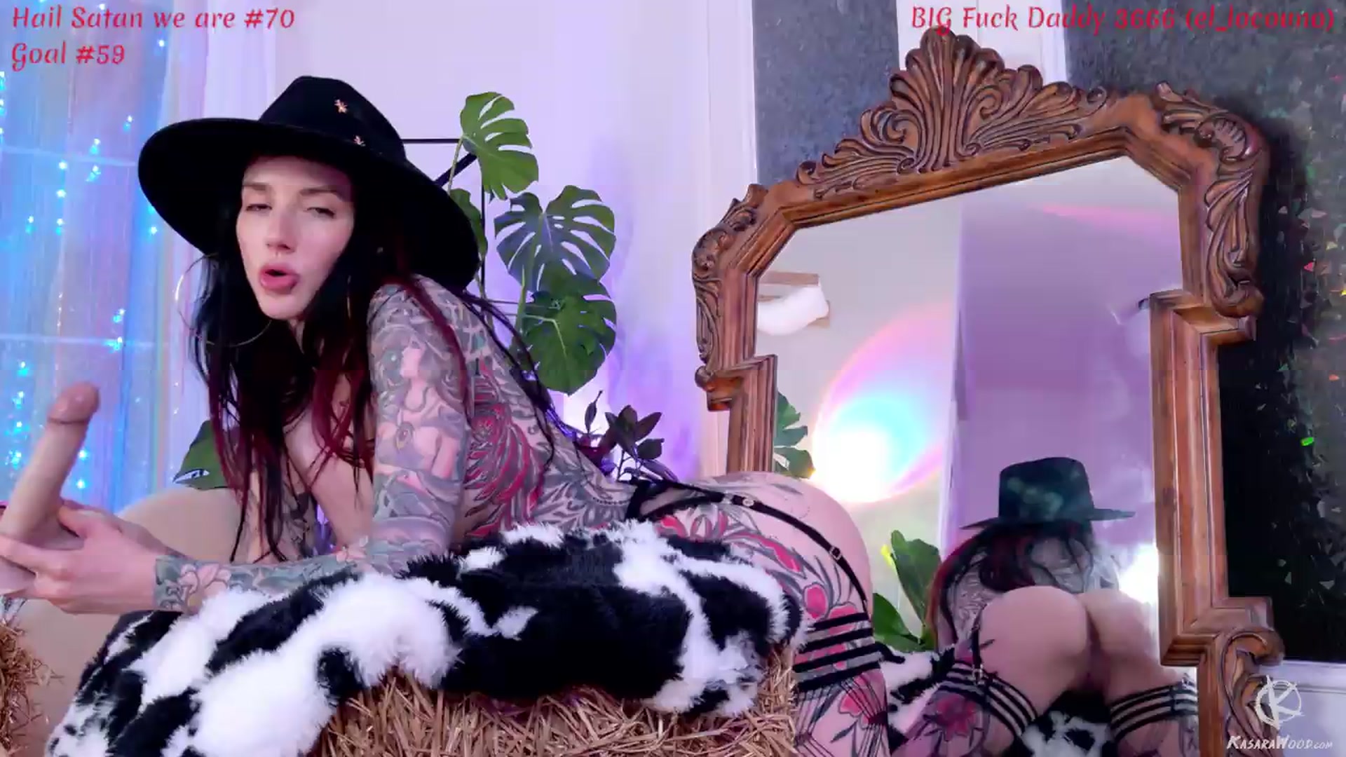 Gallery image thumbnail from KasaraWood's myfreecams stream on, 06/13/2026, 05:30 image 16 of 20
