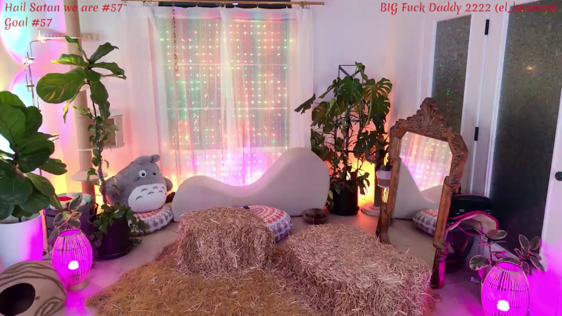 Gallery image thumbnail from KasaraWood's myfreecams stream on, 06/20/2026, 08:02 image 12 of 20