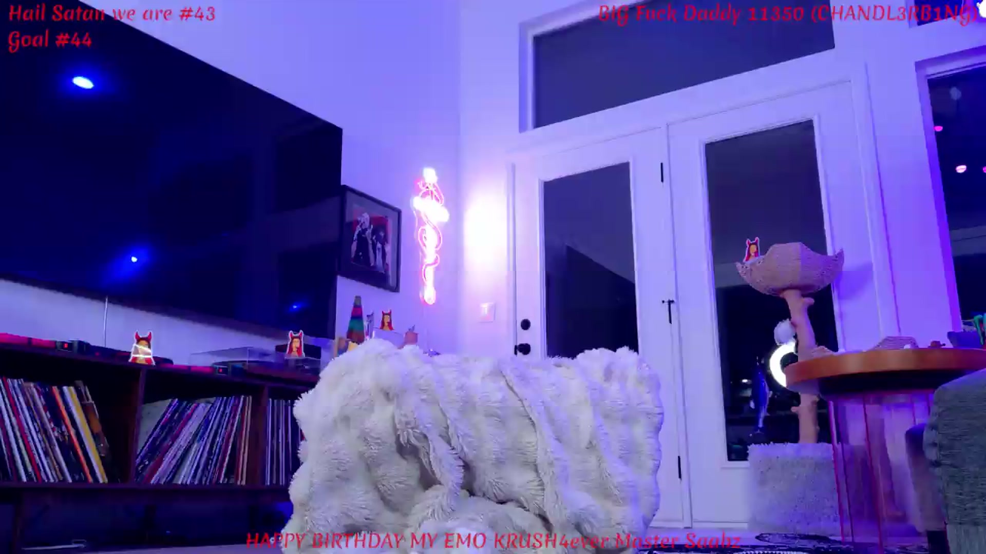 Gallery image thumbnail from KasaraWood's myfreecams stream on, 06/21/2026, 04:49 image 2 of 20