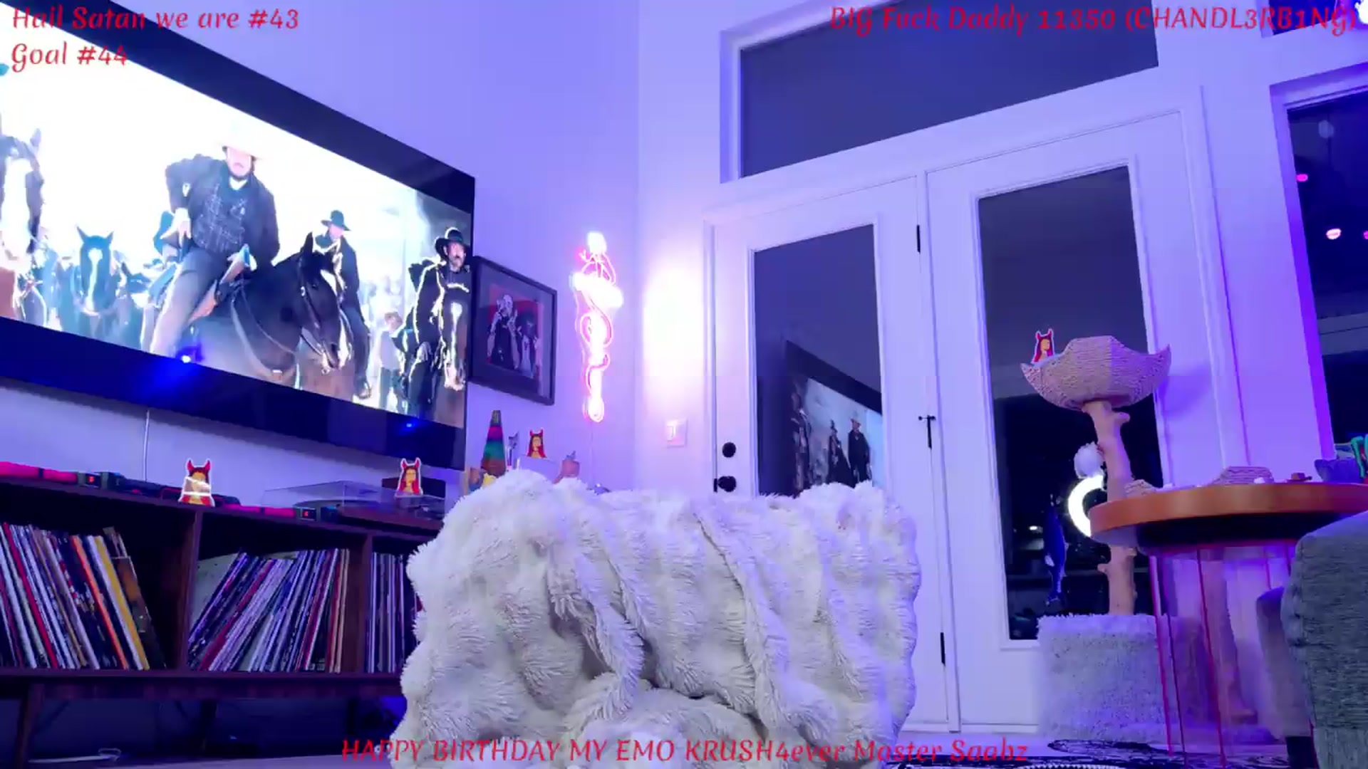 Gallery image thumbnail from KasaraWood's myfreecams stream on, 06/21/2026, 04:49 image 1 of 20