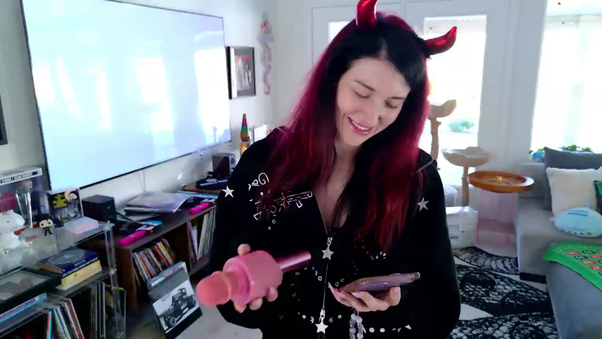 Gallery image thumbnail from KasaraWood's myfreecams stream on, 08/02/2026, 02:07 image 9 of 20