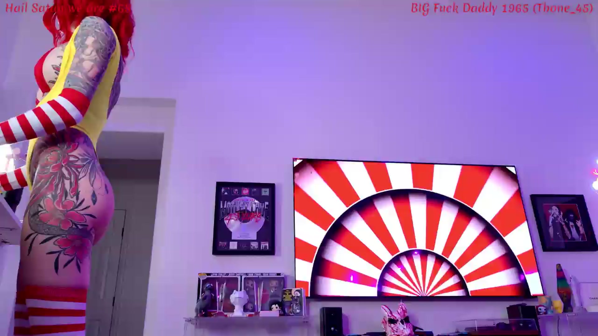 Gallery image thumbnail from KasaraWood's myfreecams stream on, 09/12/2026, 05:03 image 14 of 20