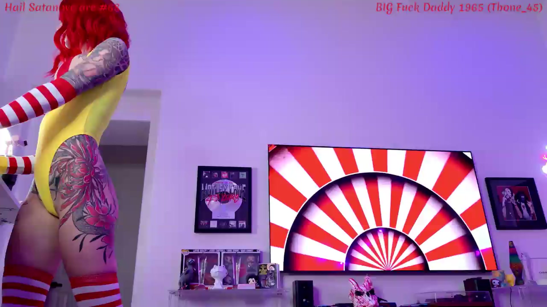Gallery image thumbnail from KasaraWood's myfreecams stream on, 09/12/2026, 05:03 image 9 of 20