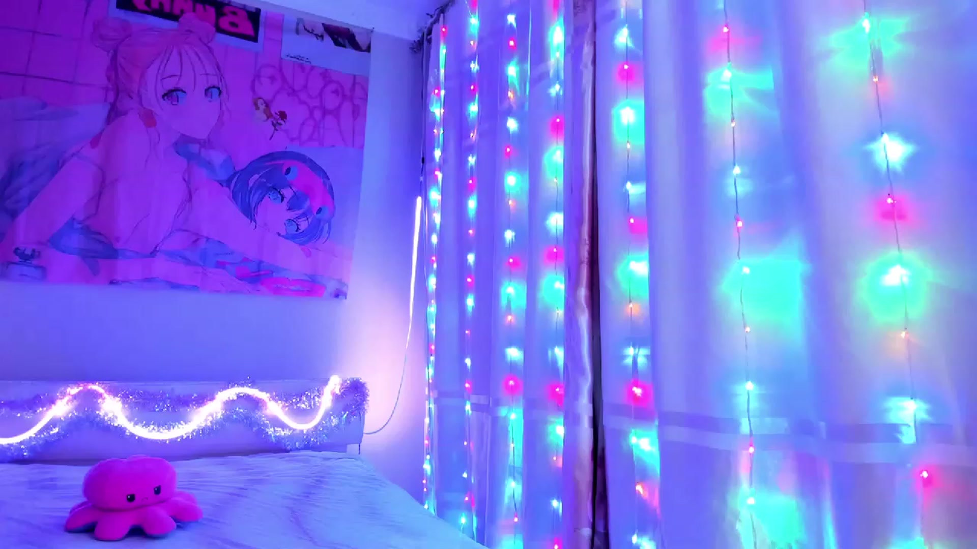 Gallery image thumbnail from Kasia_fate's myfreecams stream on, 12/25/2022, 15:37 image 6 of 20