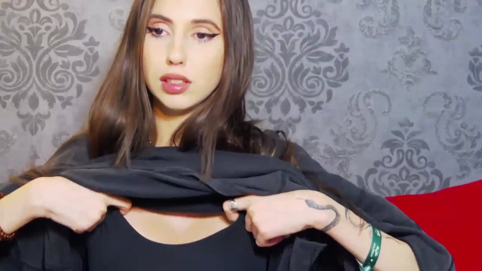 Gallery image thumbnail from KatArt's myfreecams stream on, 09/10/2023, 18:31 image 4 of 20