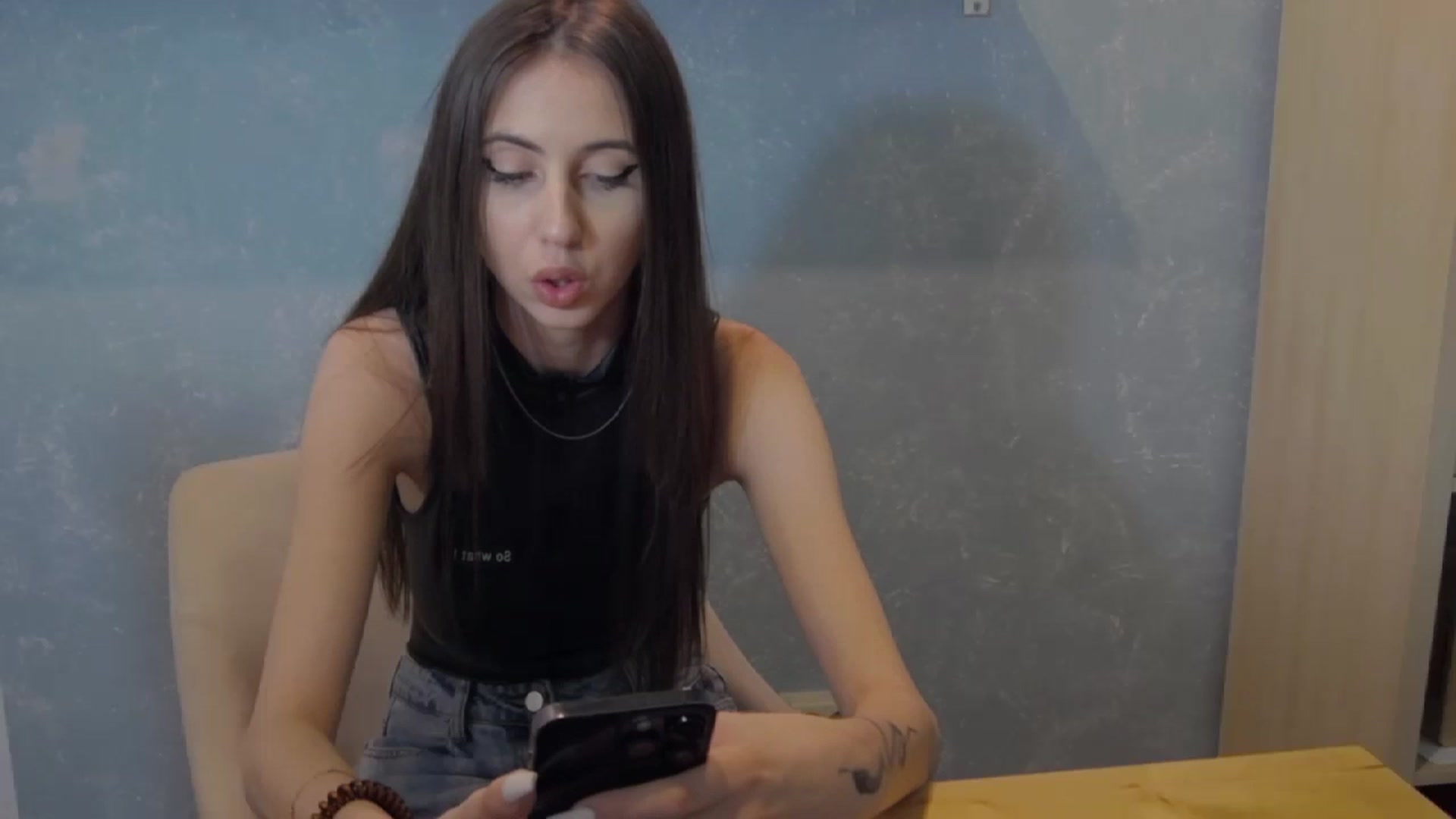 Gallery image thumbnail from KatArt's myfreecams stream on, 09/20/2023, 19:28 image 15 of 20