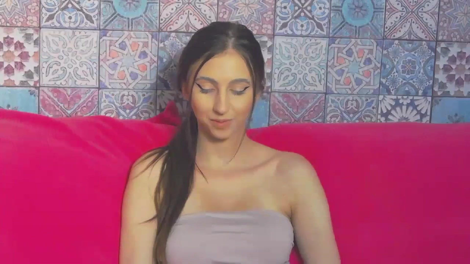 Gallery image thumbnail from KatArt's myfreecams stream on, 10/03/2023, 19:32 image 12 of 20