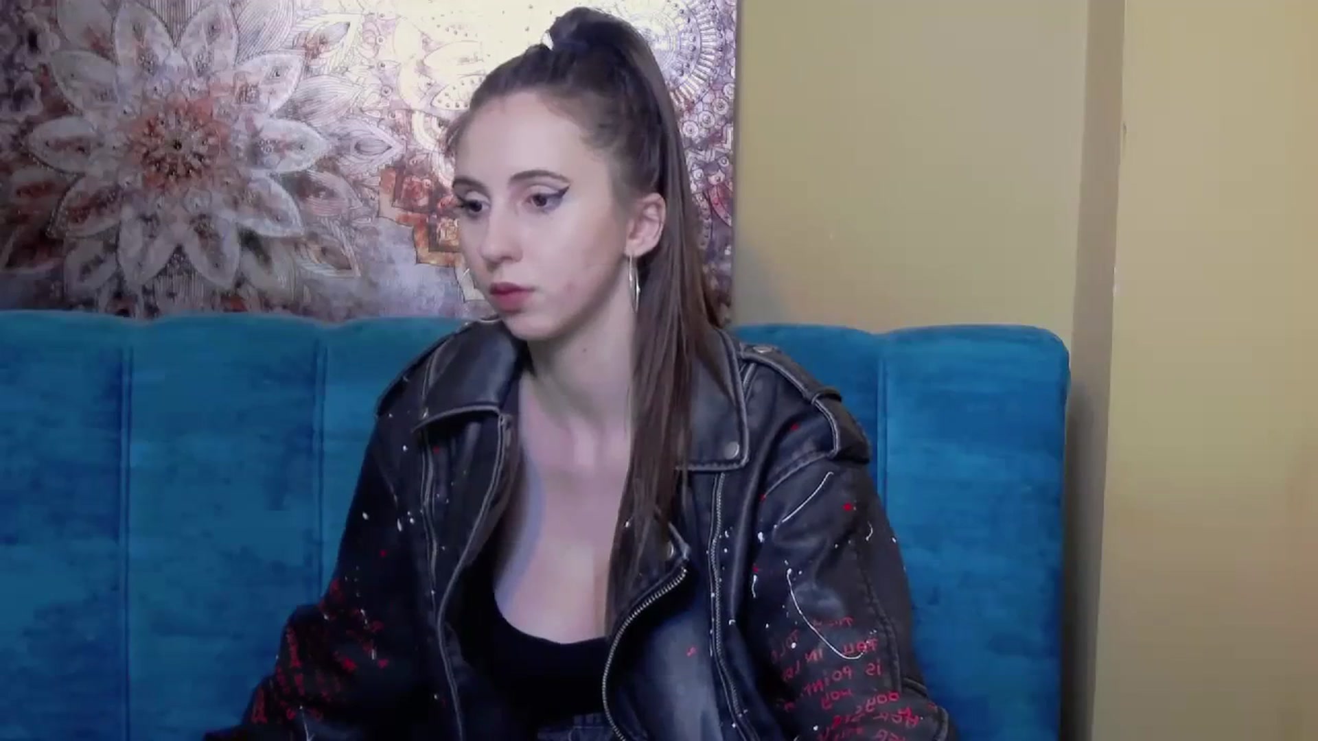 Gallery image thumbnail from KatArt's myfreecams stream on, 12/18/2023, 18:41 image 13 of 20