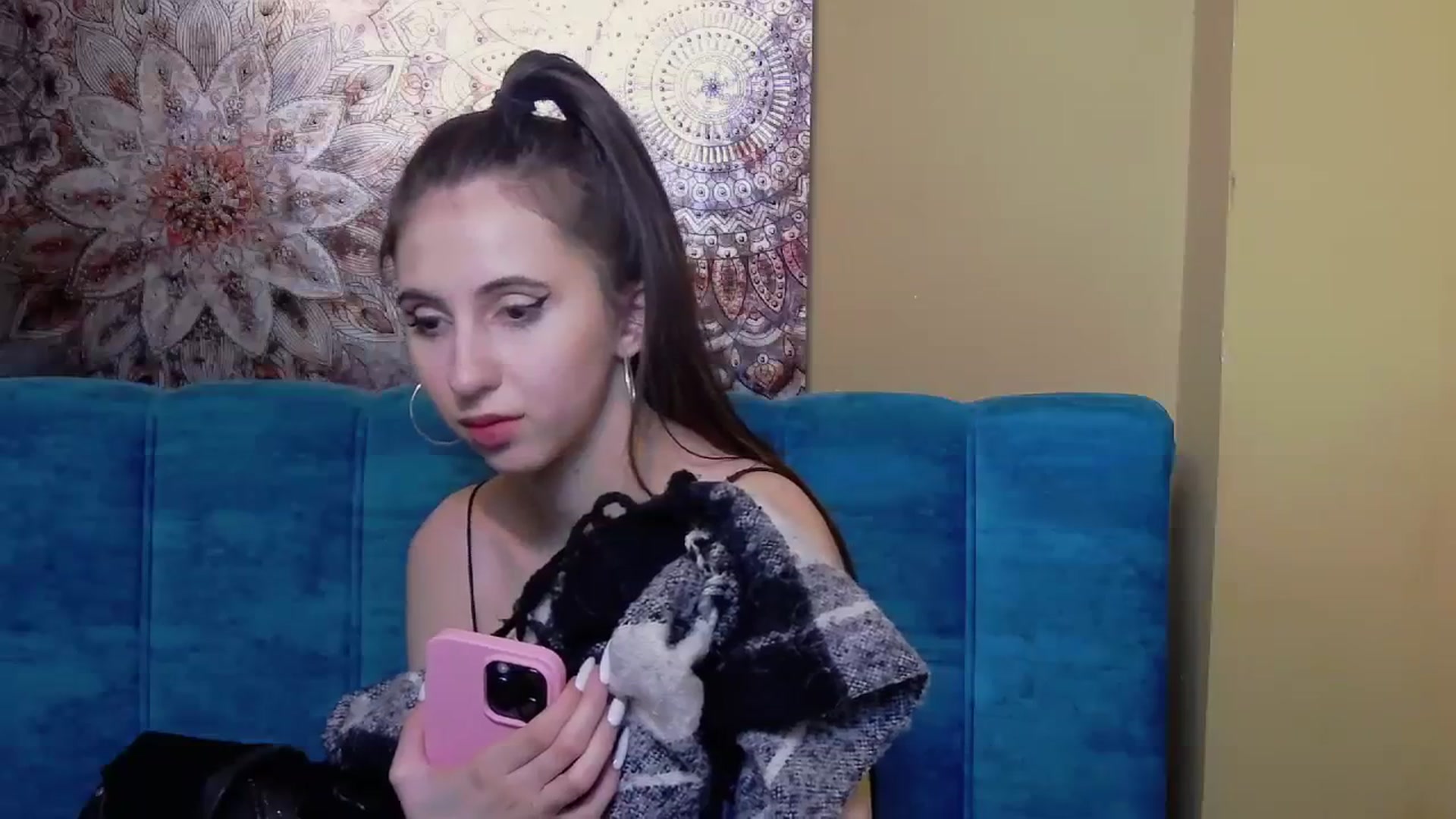 Gallery image thumbnail from KatArt's myfreecams stream on, 12/18/2023, 20:55 image 18 of 20