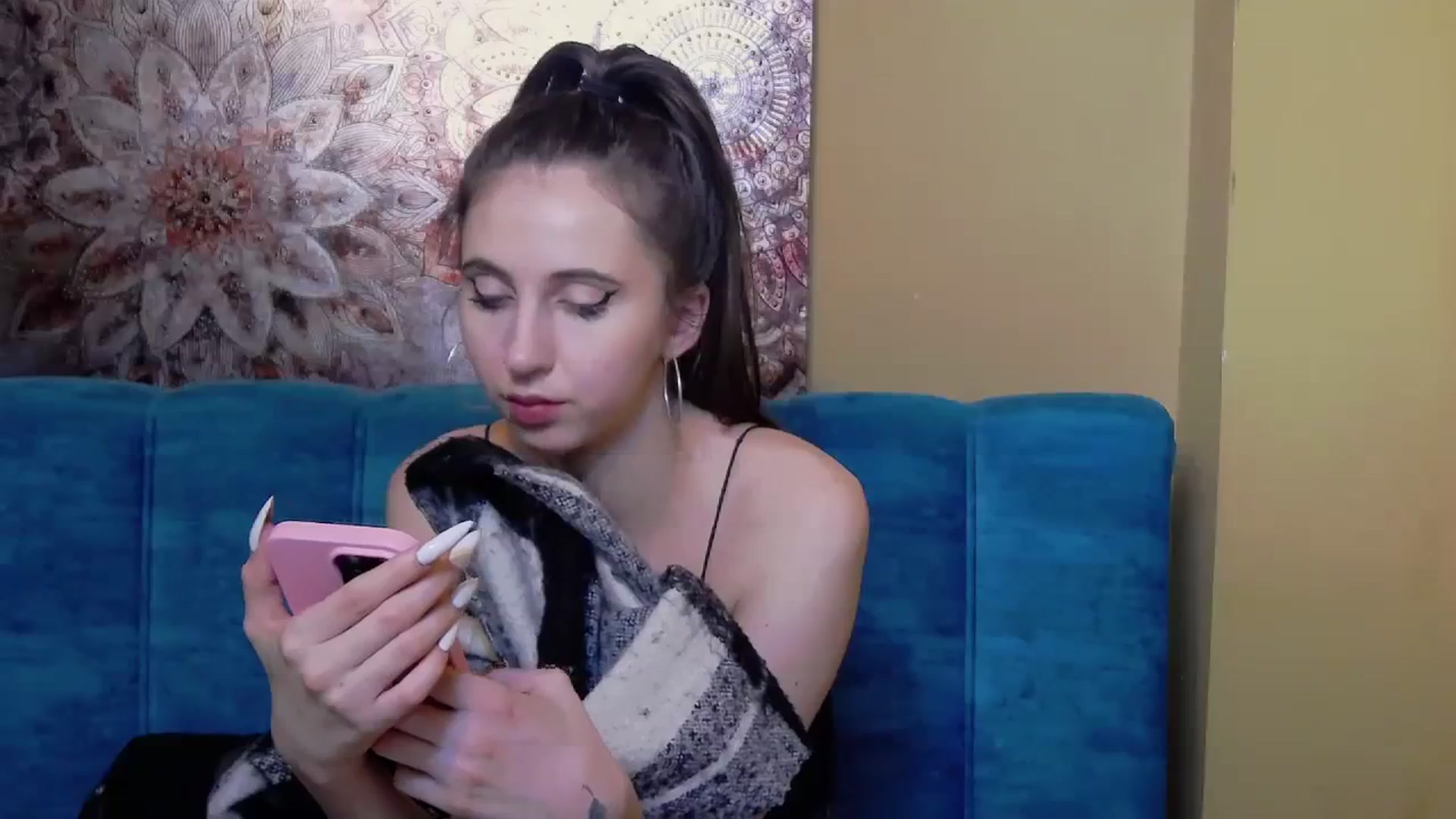 Gallery image thumbnail from KatArt's myfreecams stream on, 12/18/2023, 20:55 image 13 of 20