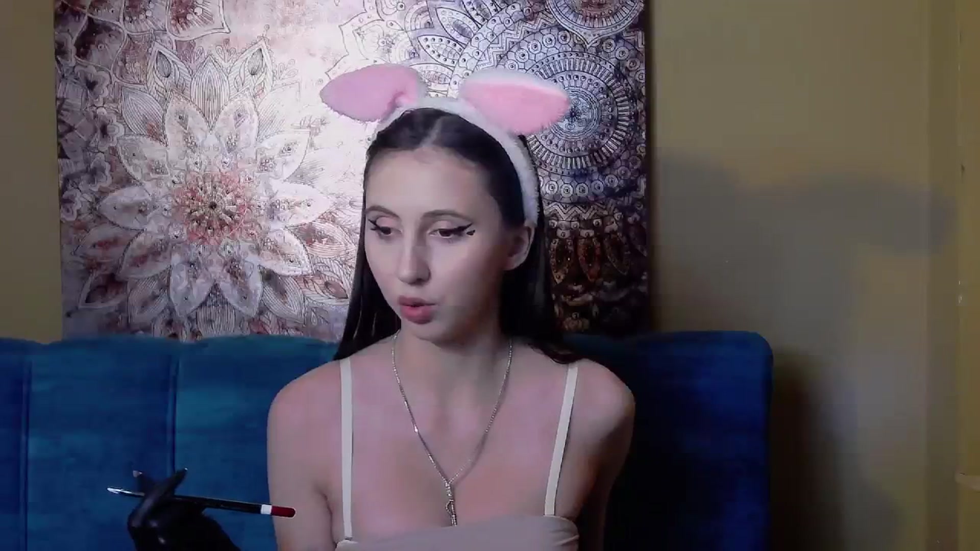 Gallery image thumbnail from KatArt's myfreecams stream on, 12/21/2023, 19:21 image 20 of 20