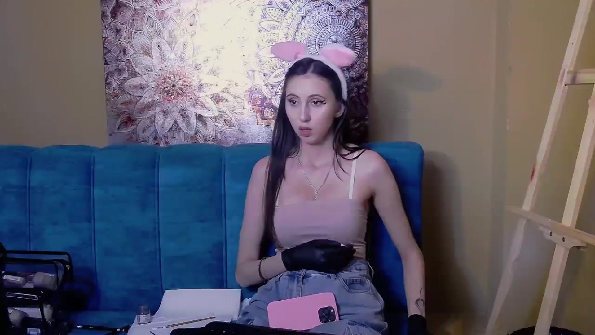 Gallery image thumbnail from KatArt's myfreecams stream on, 12/21/2023, 20:57 image 5 of 20