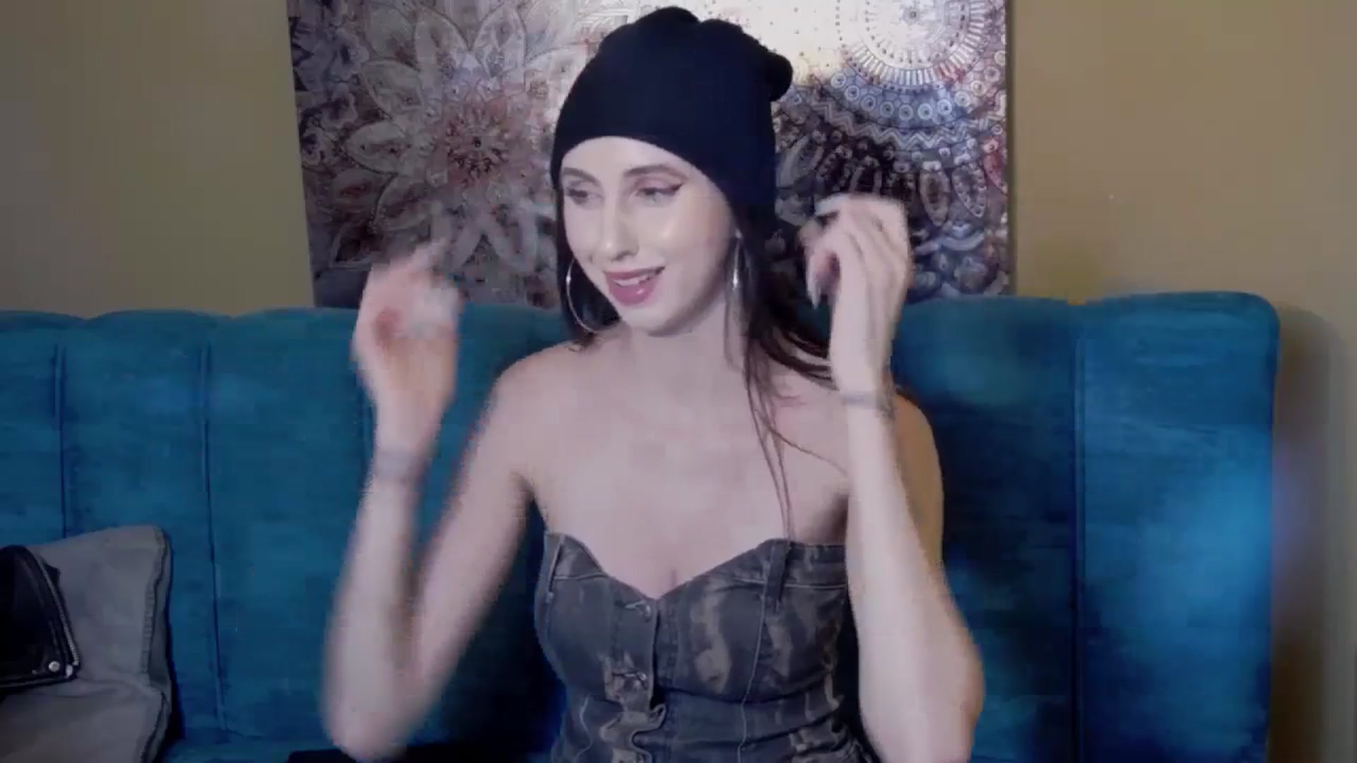 Gallery image thumbnail from KatArt's myfreecams stream on, 12/26/2023, 19:34 image 7 of 20
