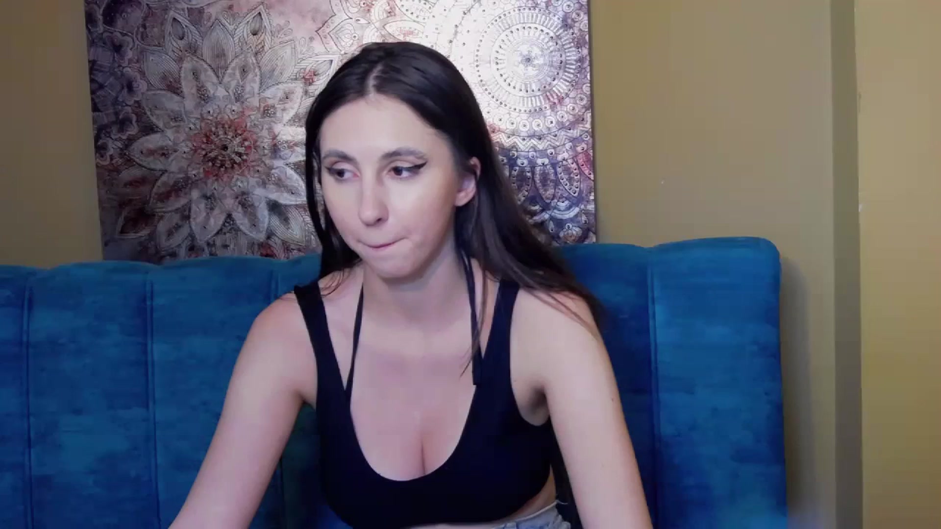 Gallery image thumbnail from KatArt's myfreecams stream on, 01/03/2024, 19:41 image 8 of 20