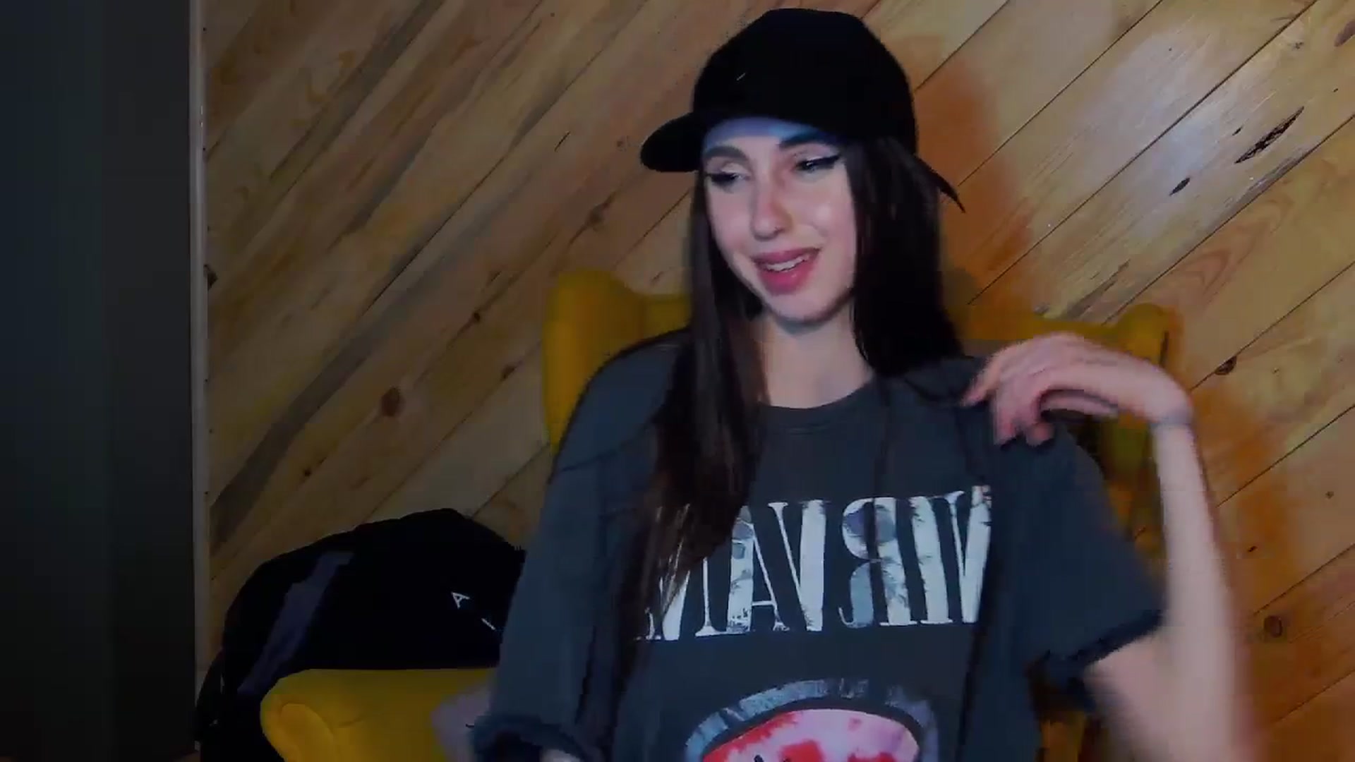 Gallery image thumbnail from KatArt's myfreecams stream on, 01/10/2024, 20:39 image 18 of 20