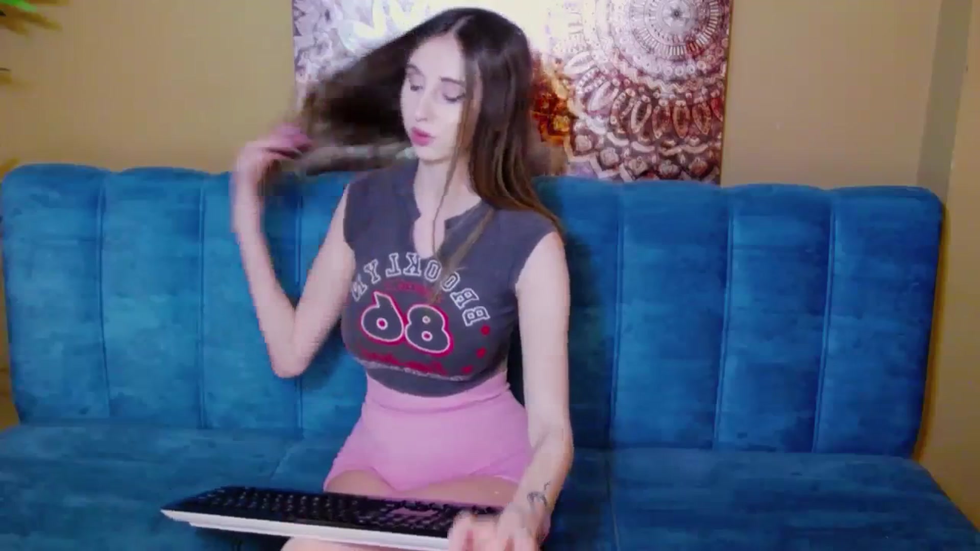Gallery image thumbnail from KatArt's myfreecams stream on, 02/13/2024, 22:03 image 16 of 20