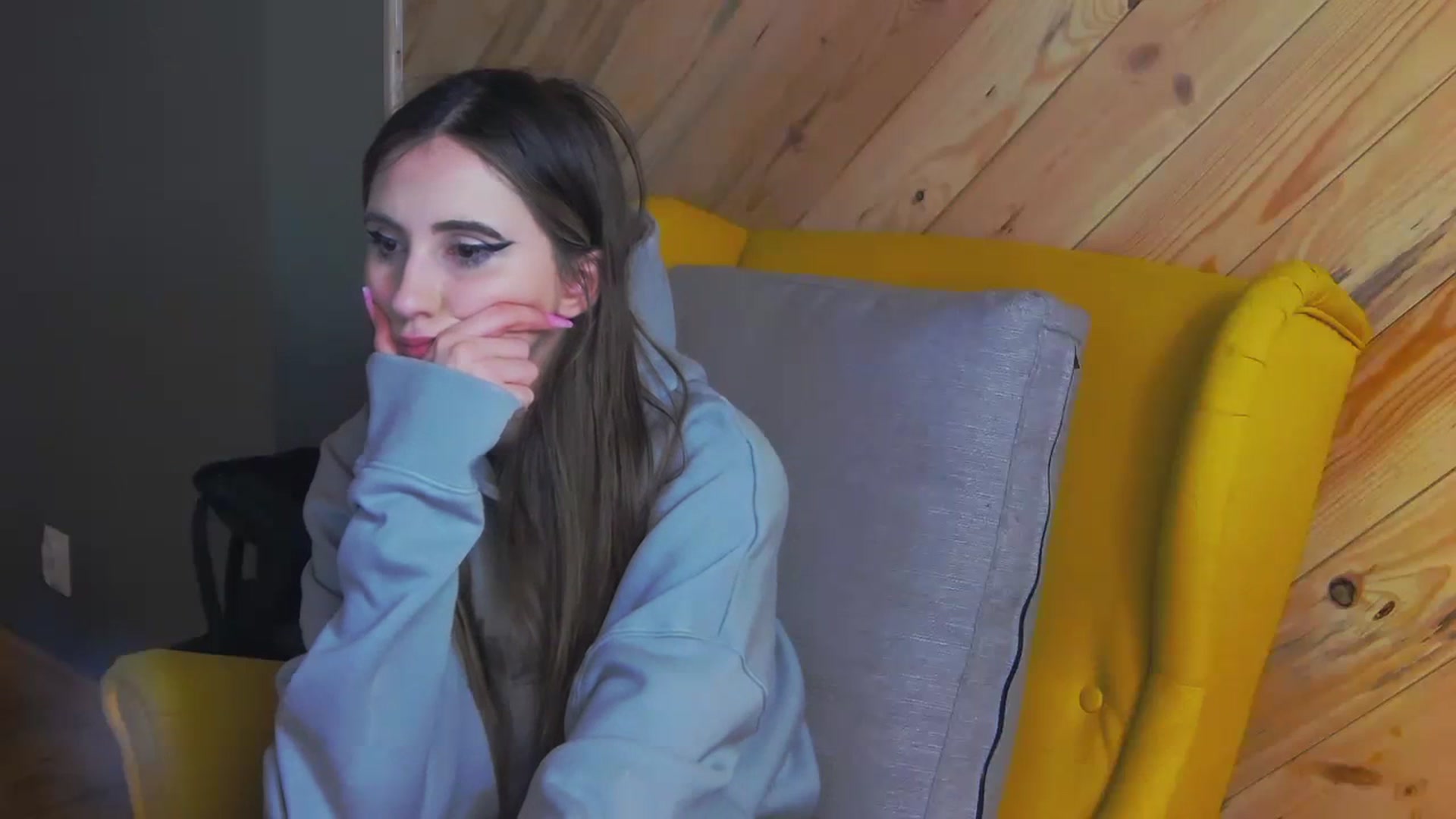Gallery image thumbnail from KatArt's myfreecams stream on, 02/16/2024, 21:53 image 11 of 20