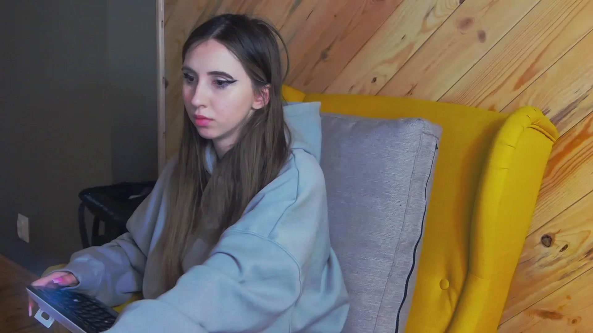 Gallery image thumbnail from KatArt's myfreecams stream on, 02/16/2024, 21:53 image 19 of 20