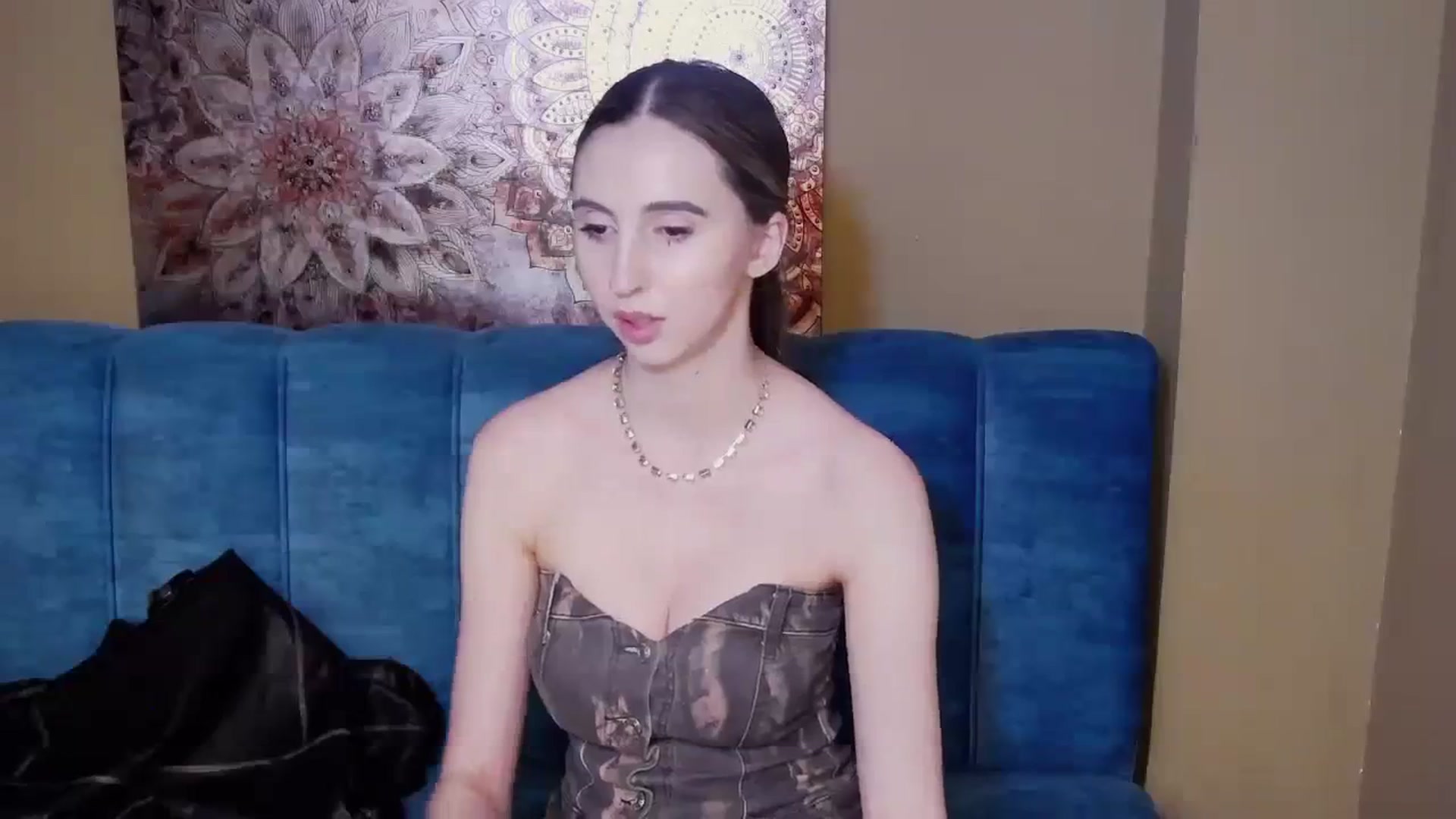 Gallery image thumbnail from KatArt's myfreecams stream on, 02/18/2024, 24:06 image 2 of 20