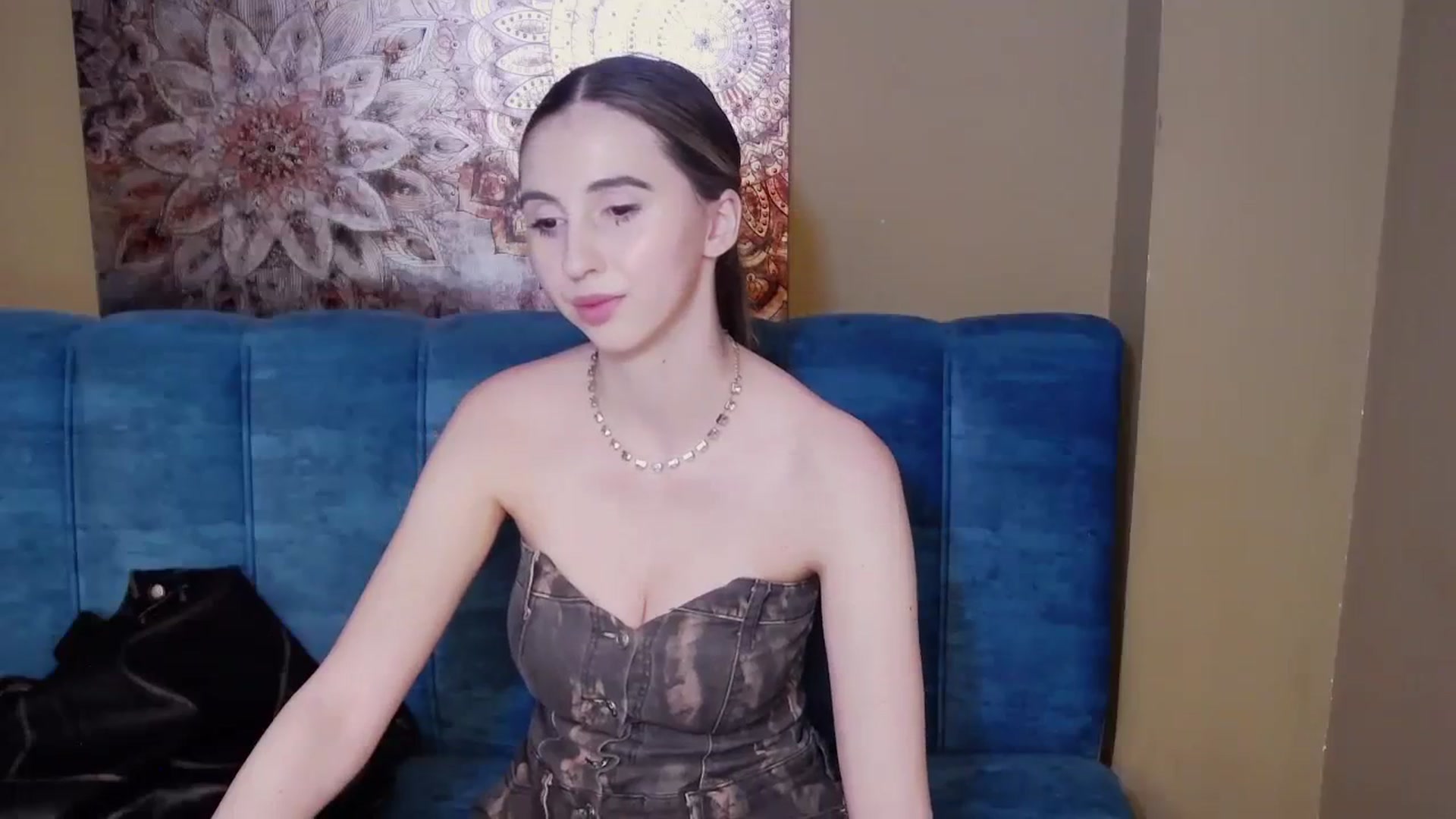 Gallery image thumbnail from KatArt's myfreecams stream on, 02/18/2024, 24:06 image 15 of 20