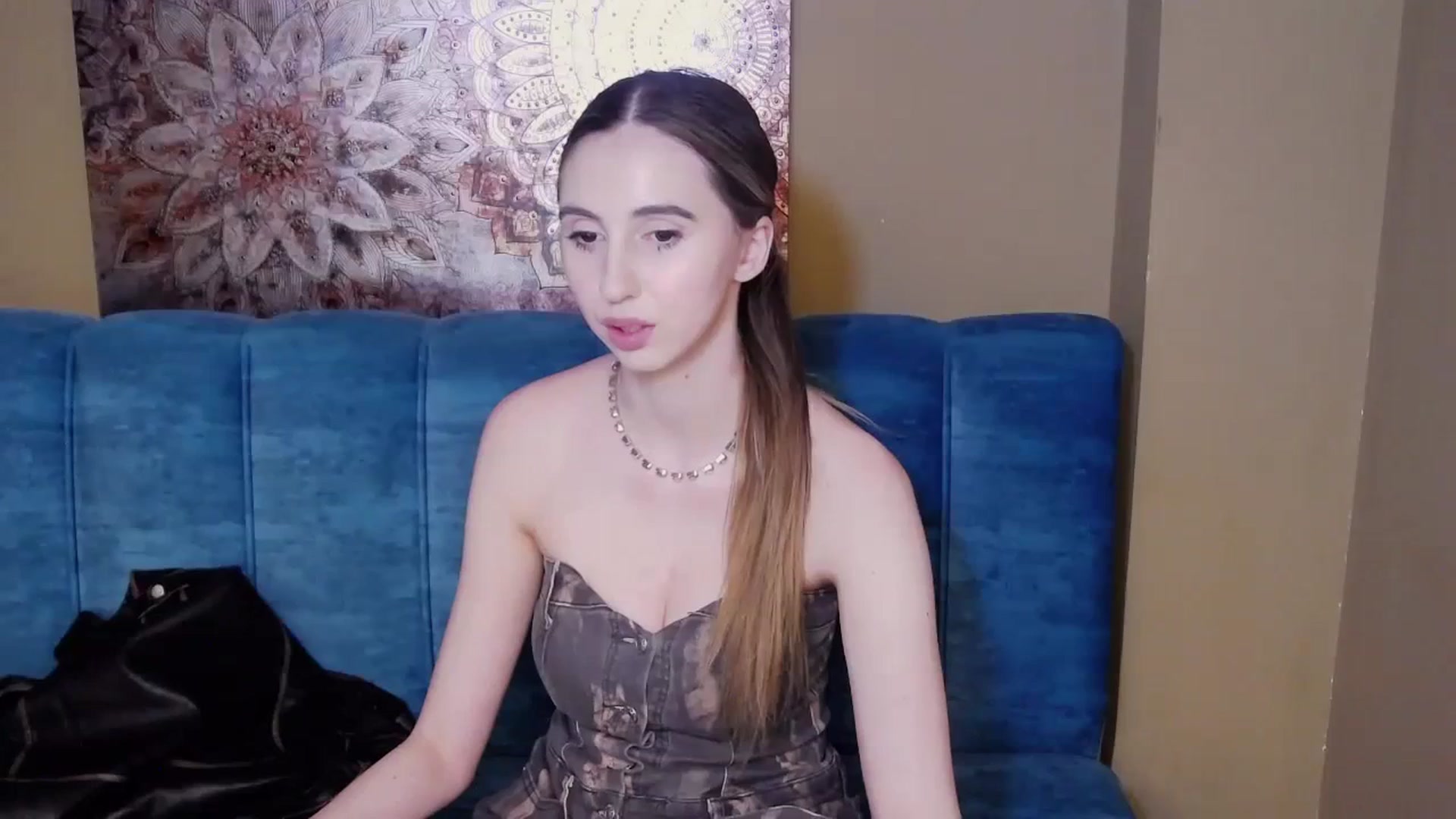 Gallery image thumbnail from KatArt's myfreecams stream on, 02/18/2024, 24:06 image 17 of 20