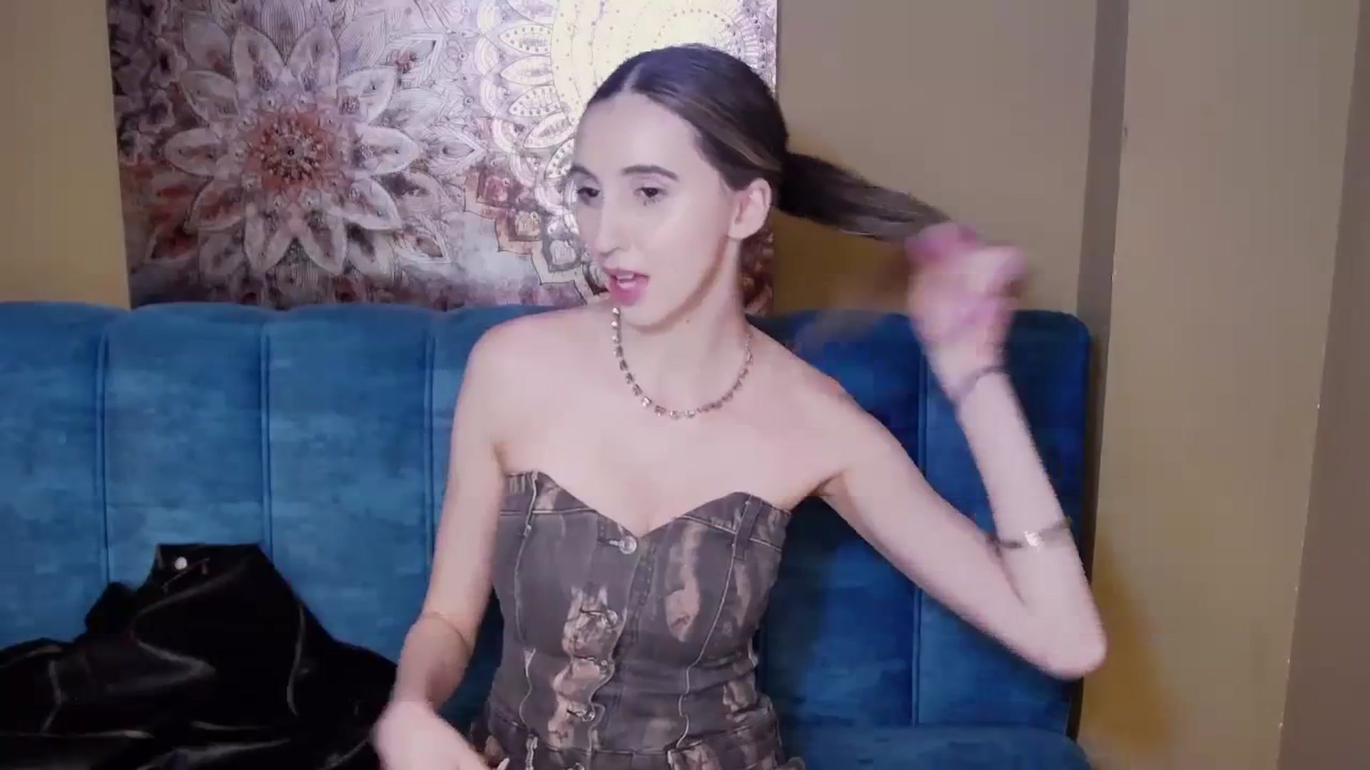 Gallery image thumbnail from KatArt's myfreecams stream on, 02/18/2024, 24:06 image 6 of 20