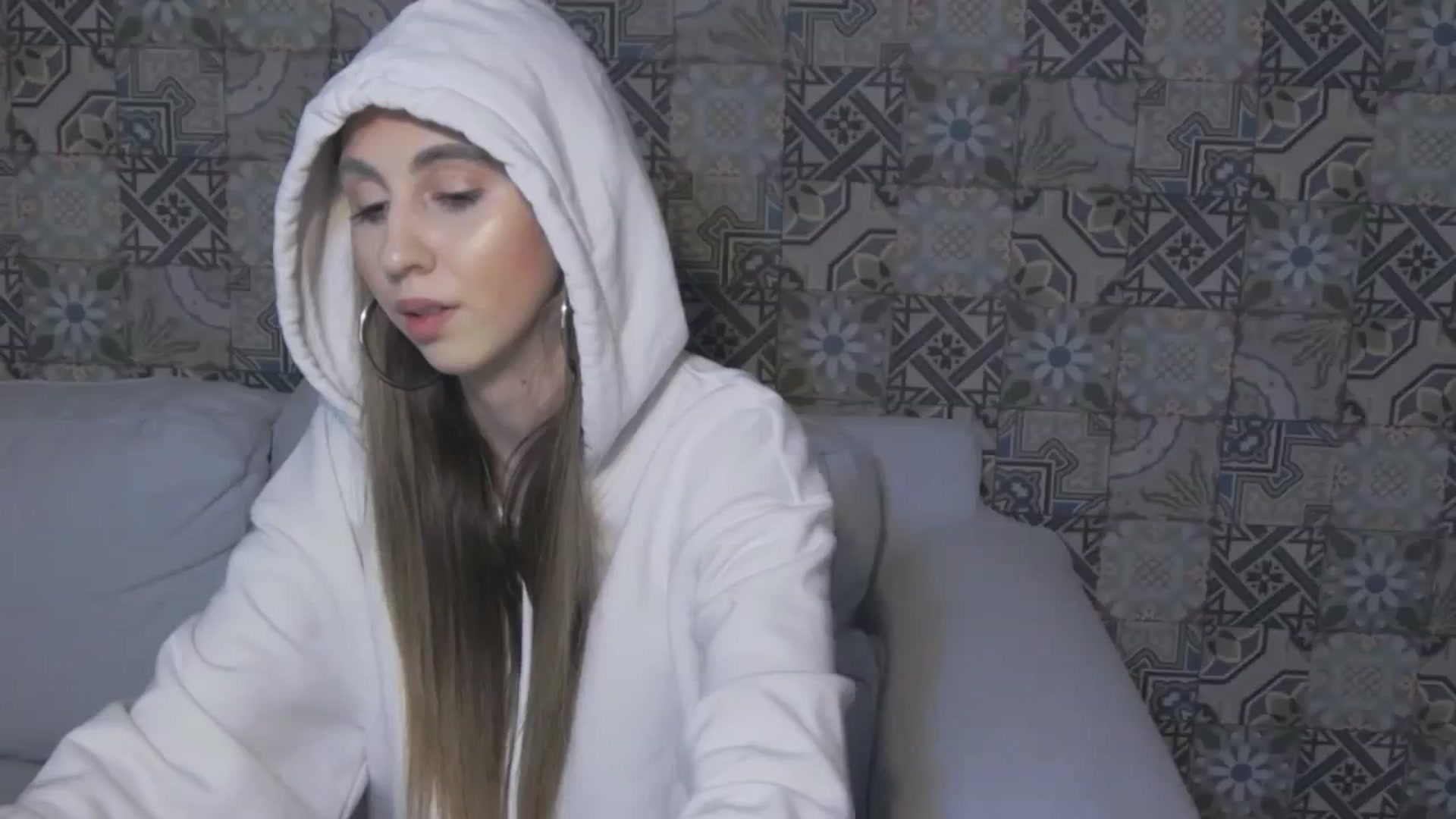 Gallery image thumbnail from KatArt's myfreecams stream on, 03/14/2024, 19:28 image 14 of 20