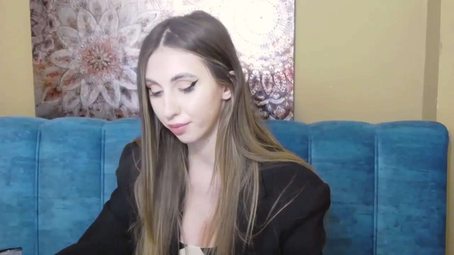 Gallery image thumbnail from KatArt's myfreecams stream on, 03/24/2024, 22:42 image 8 of 20